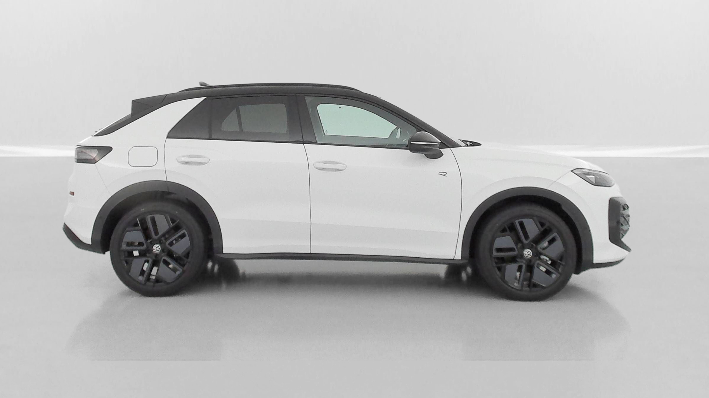 Volkswagen T-Roc - Image 30