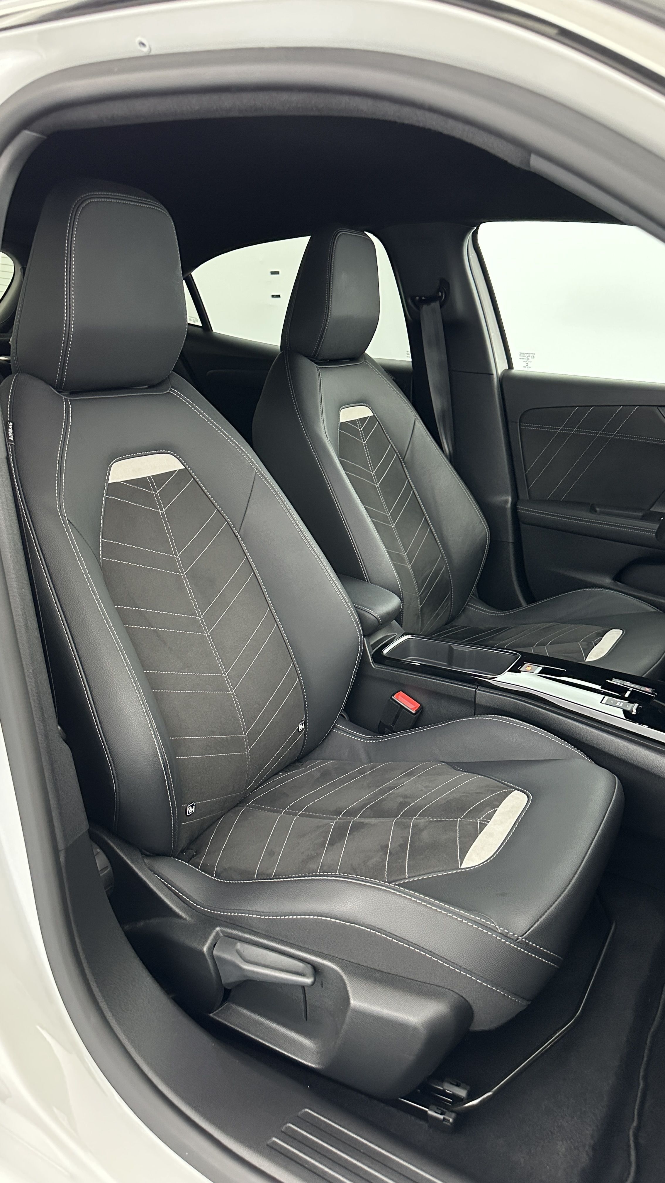 Opel MOKKA-E - Image 16