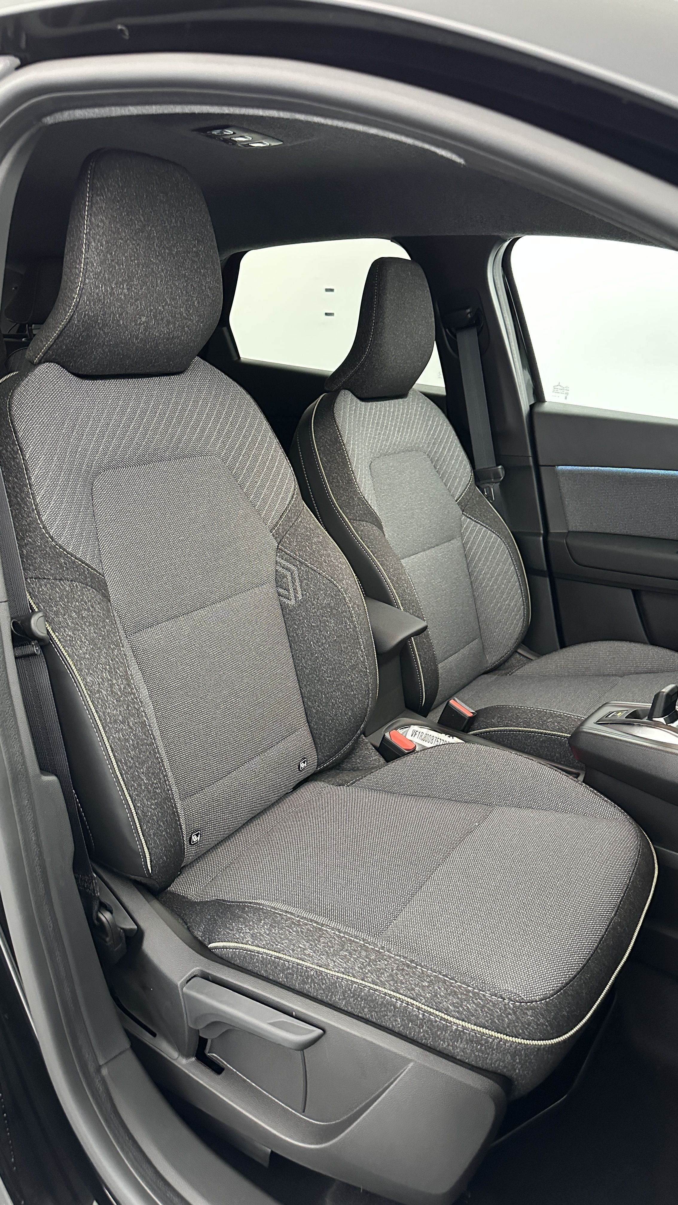 Renault Captur - Image 18