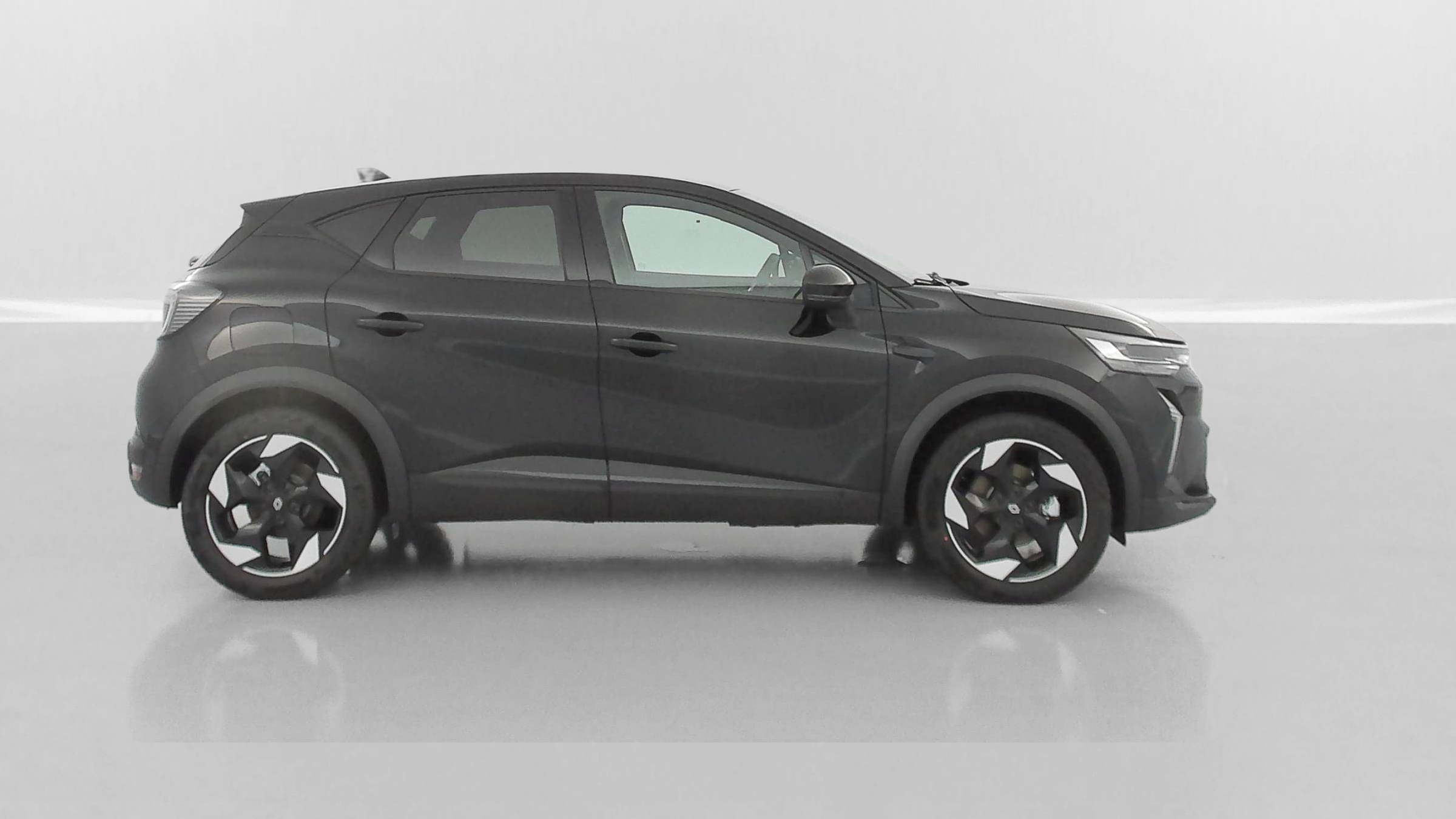 Renault Captur - Image 26