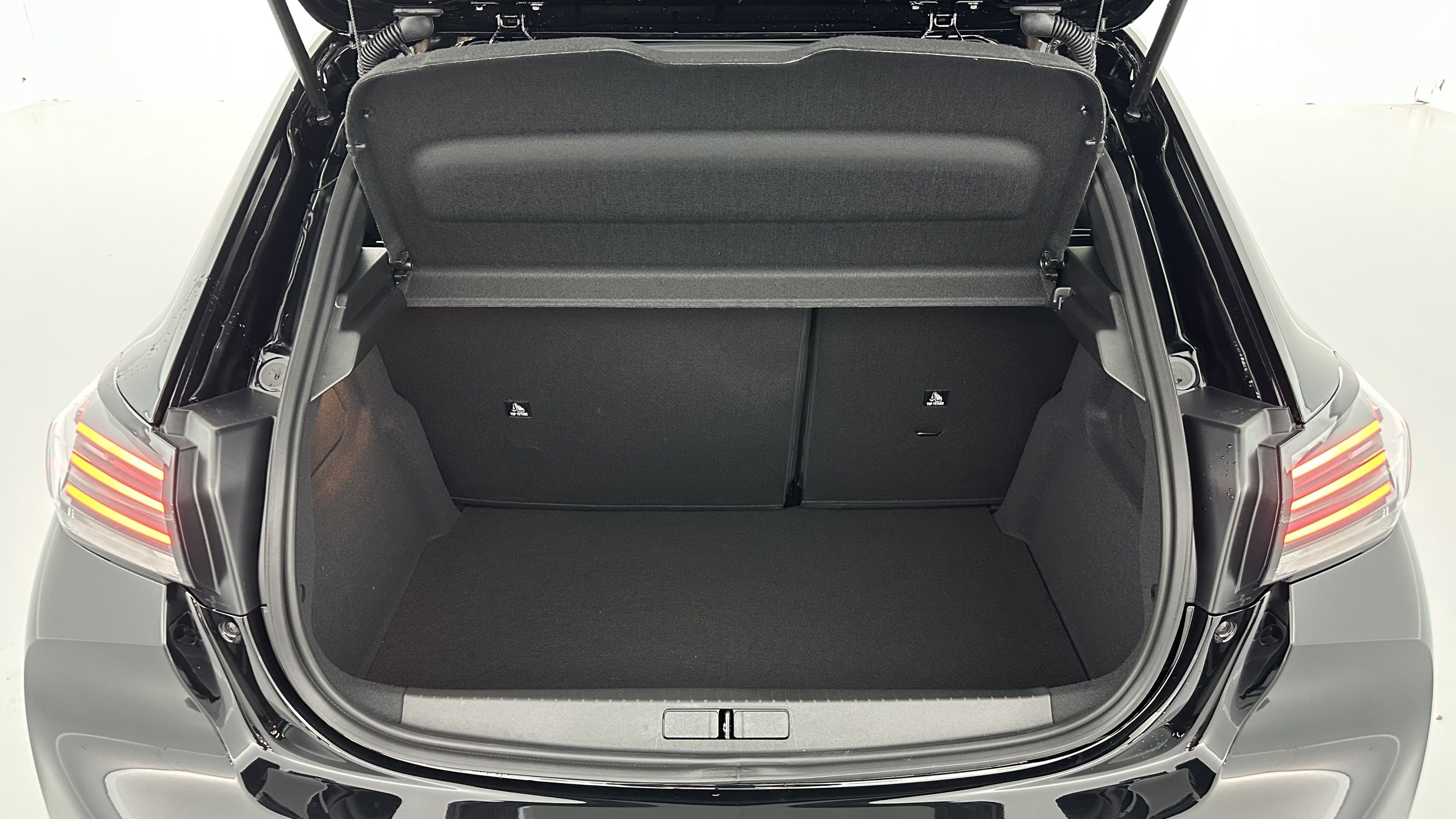 Peugeot 208 - Image 10