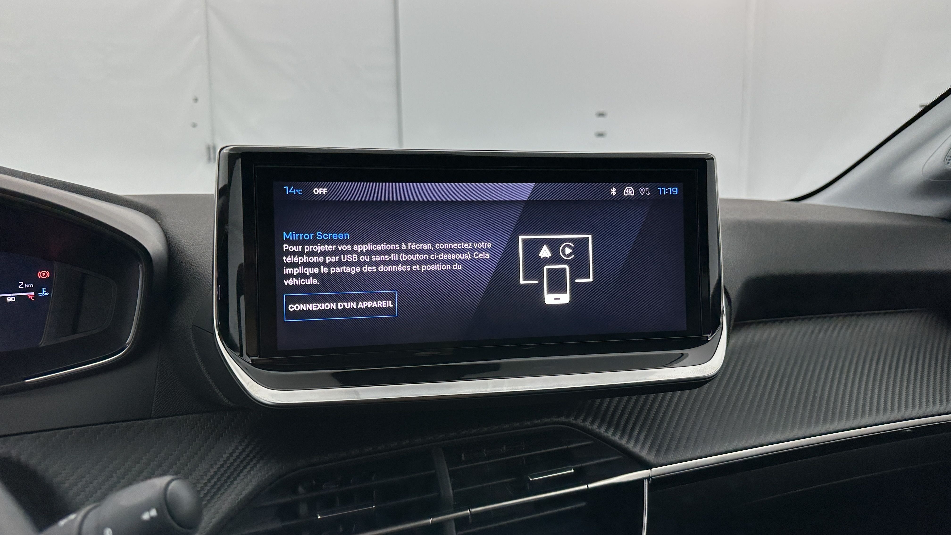 Peugeot 208 - Image 18