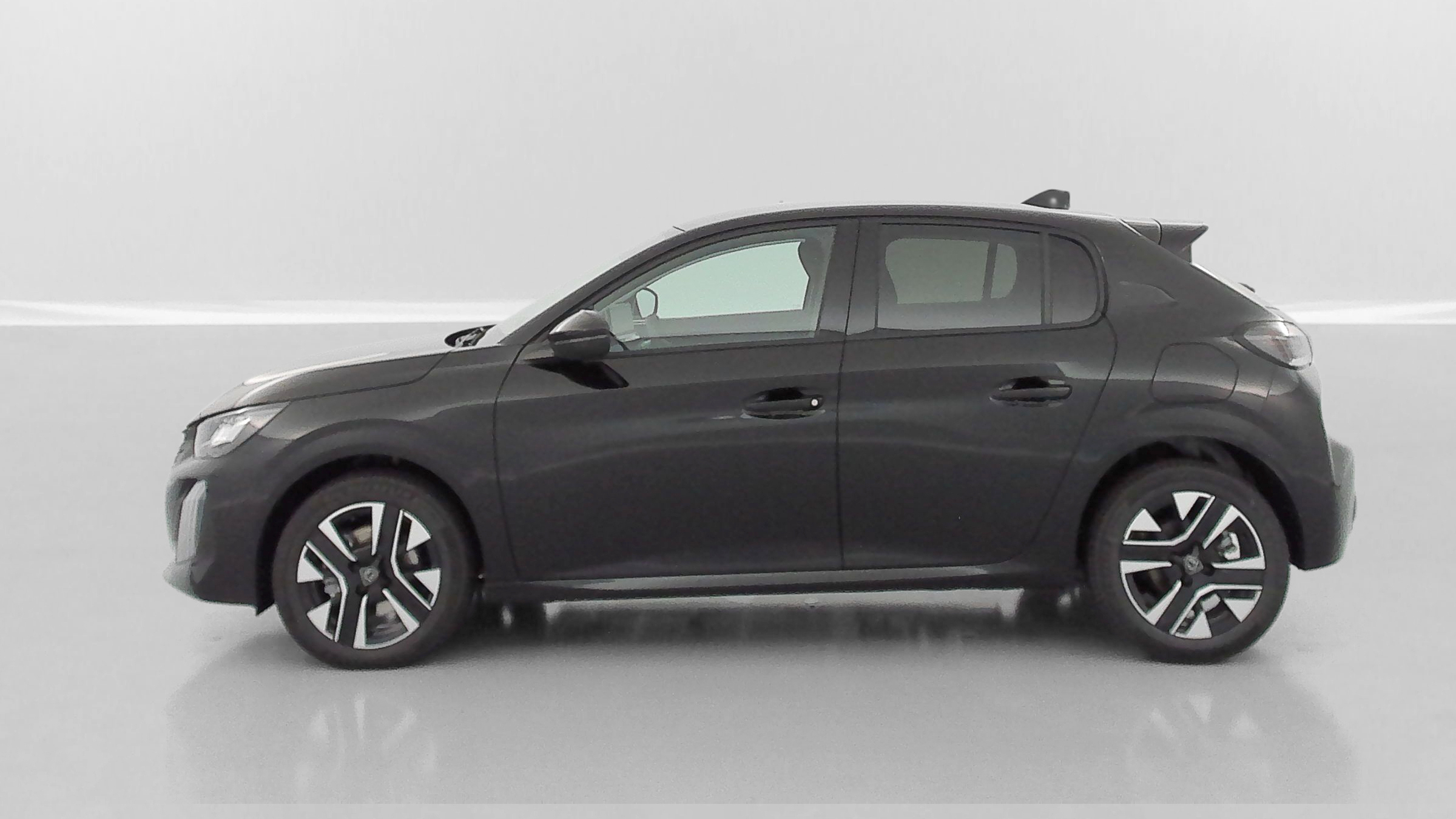 Peugeot 208 - Image 4