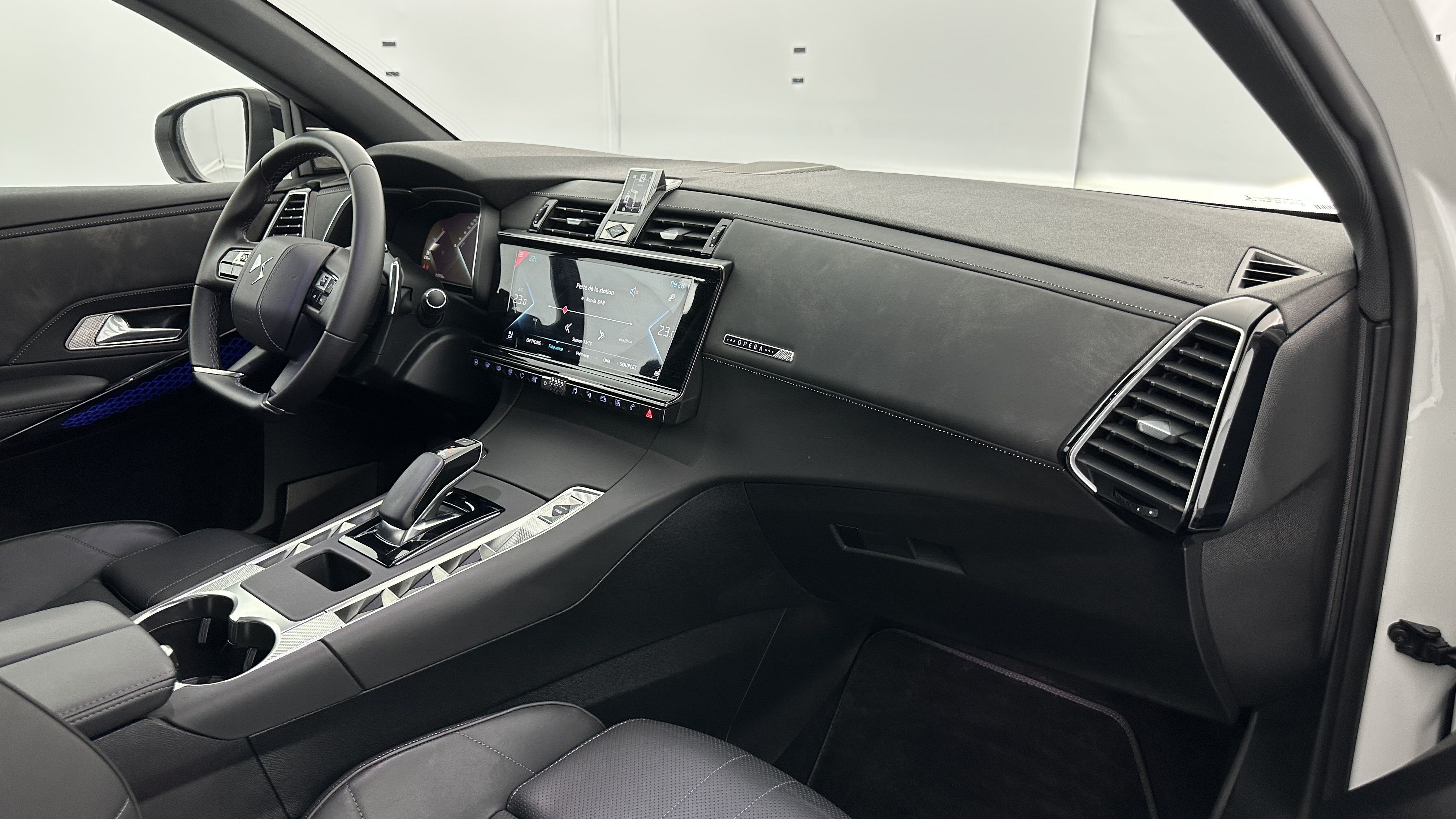 DS DS7 Crossback - Image 8