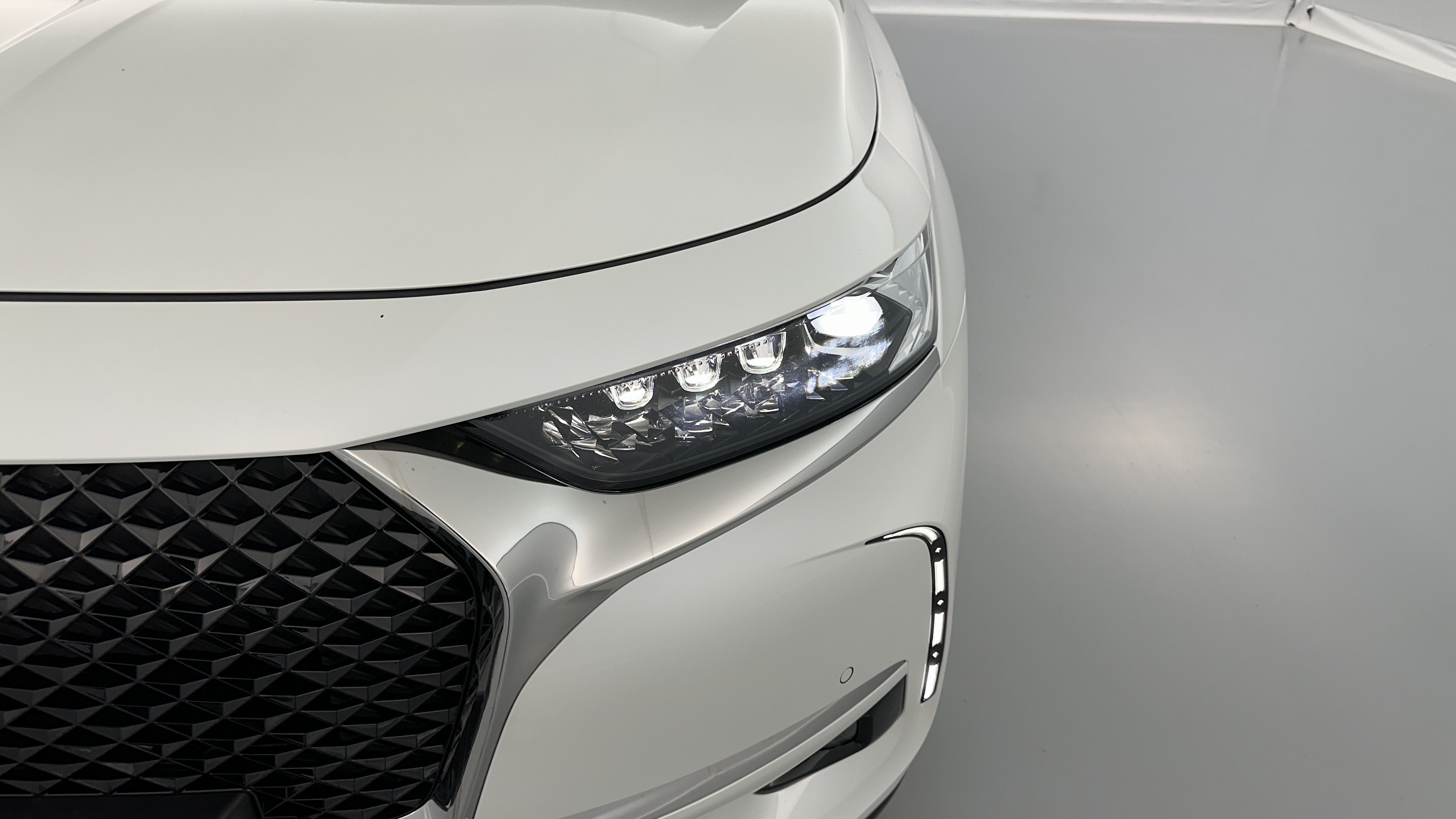 DS DS7 Crossback - Image 30