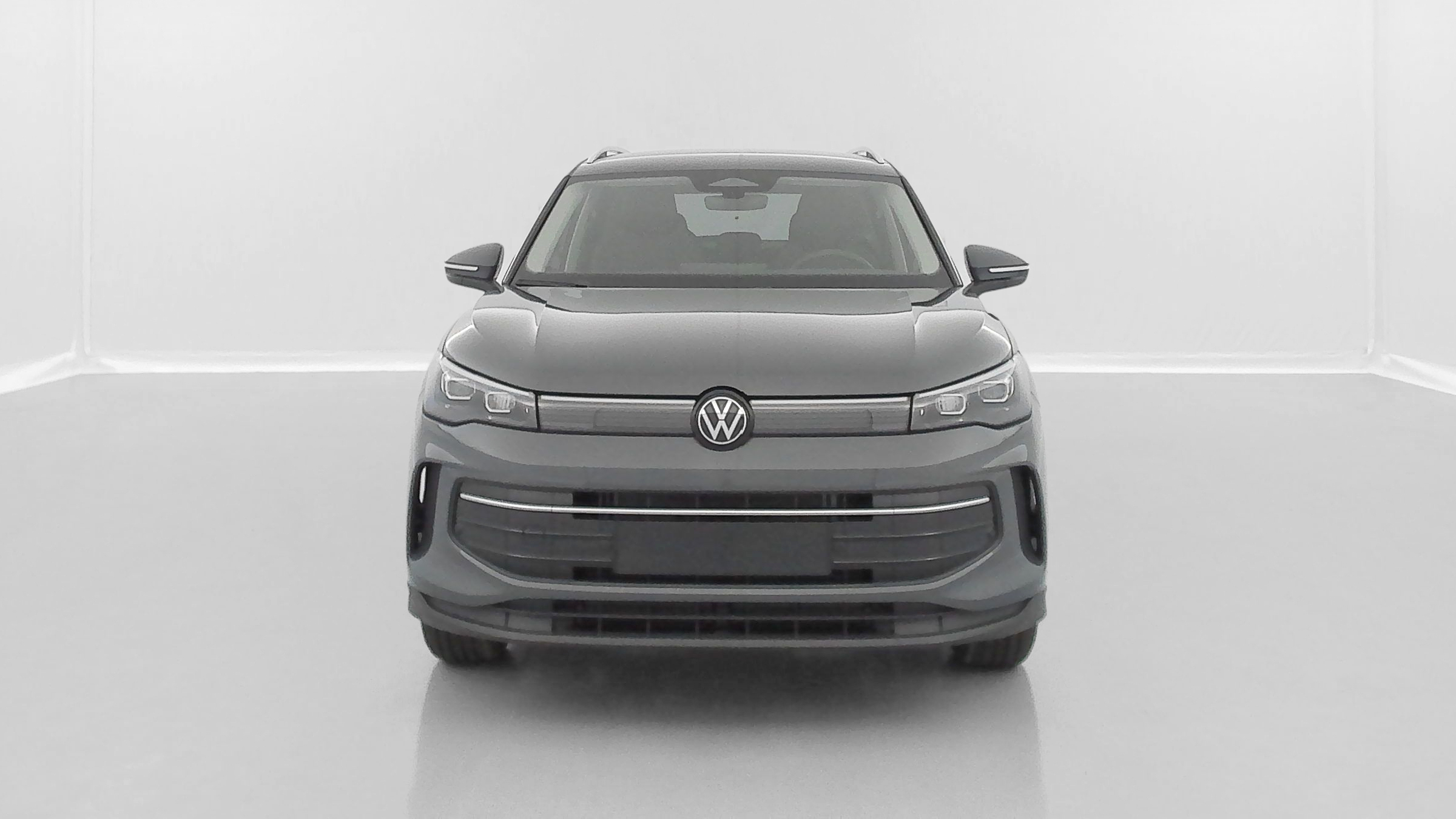 Volkswagen Tiguan - Image 2