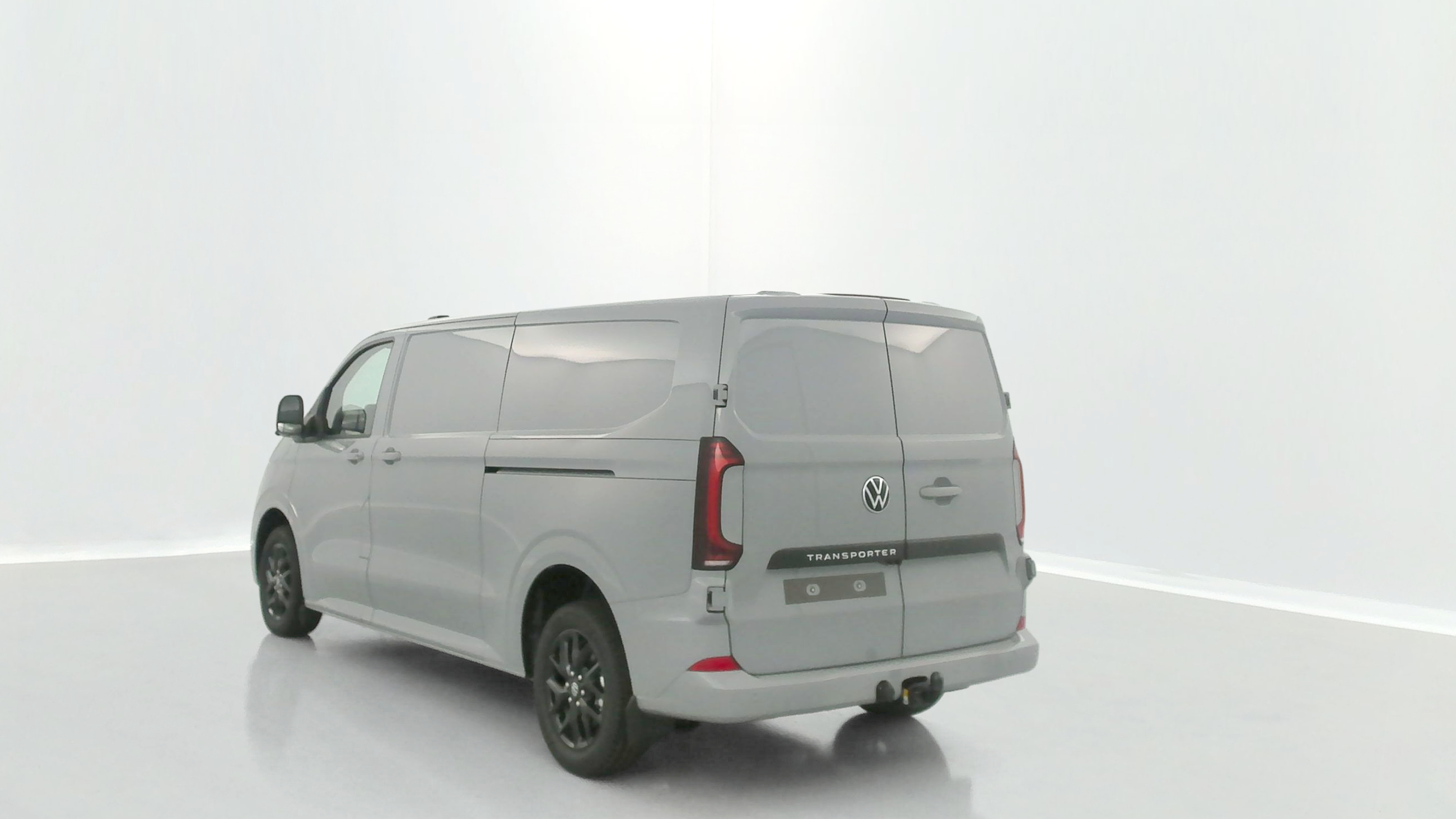 Volkswagen Transporter - Image 5