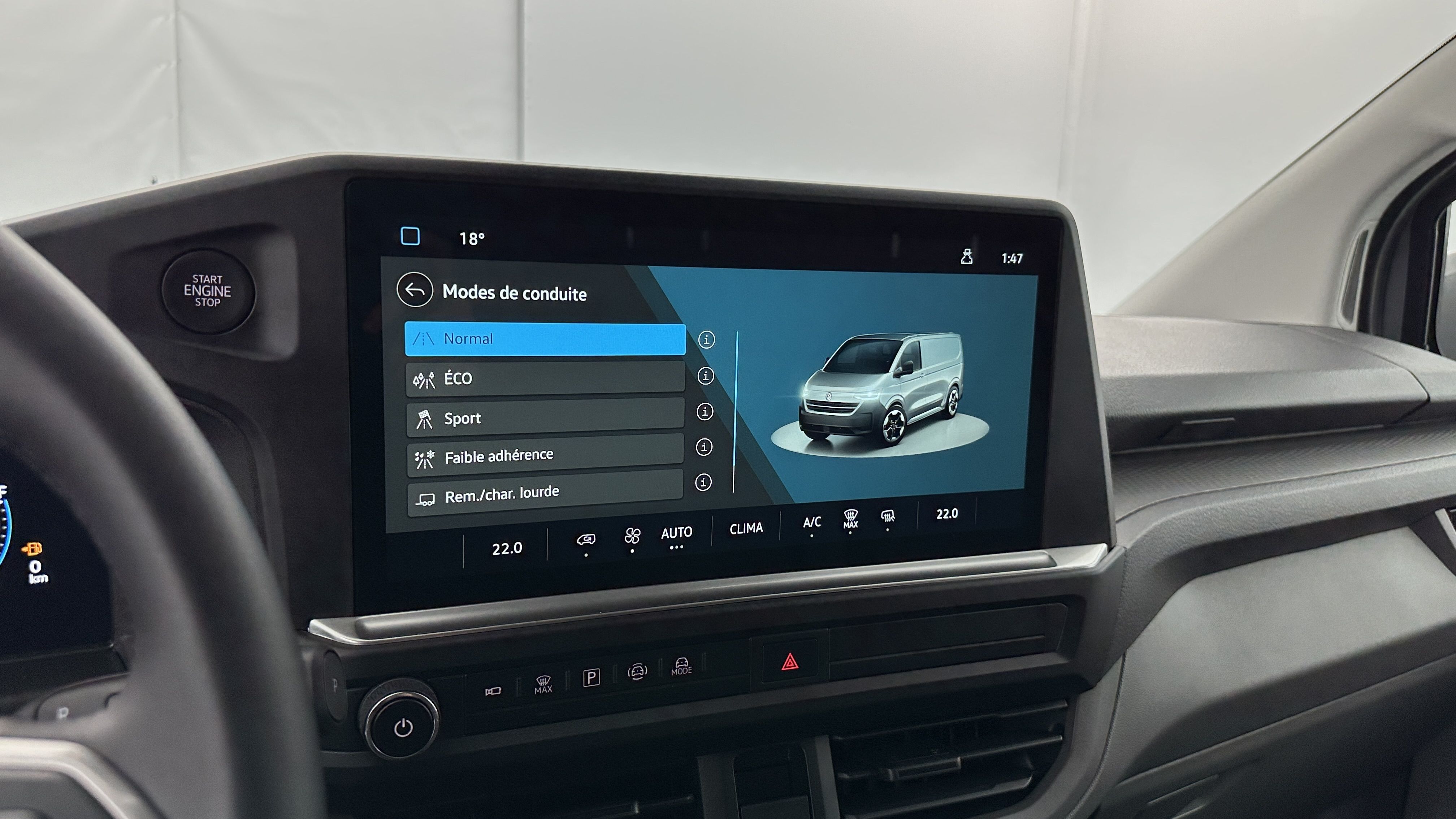 Volkswagen Transporter - Image 16