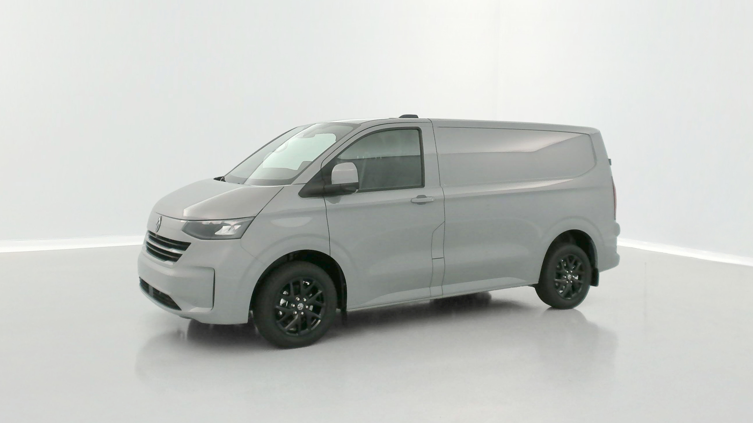 Volkswagen Transporter - Image 23
