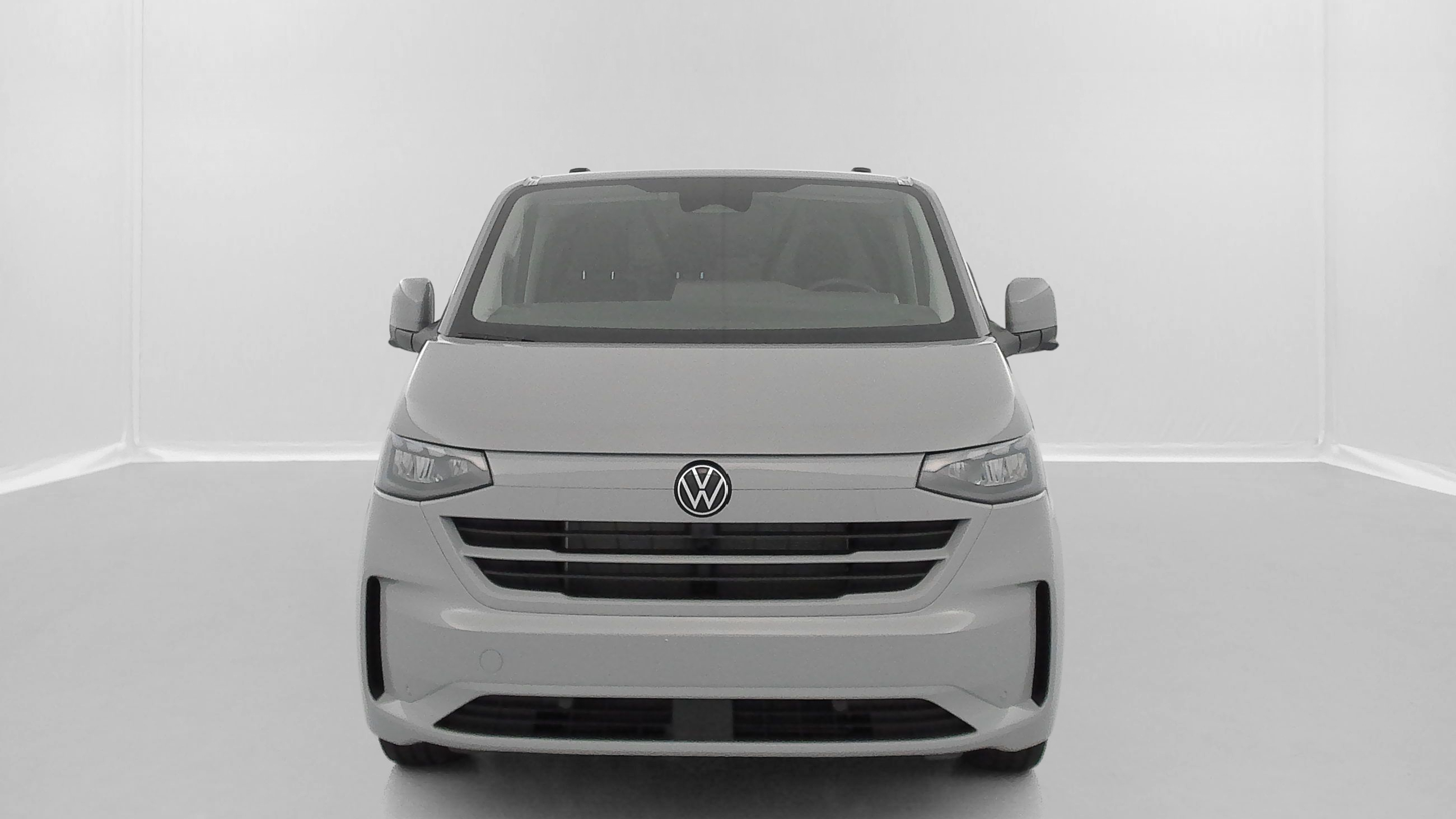 Volkswagen Transporter - Image 2