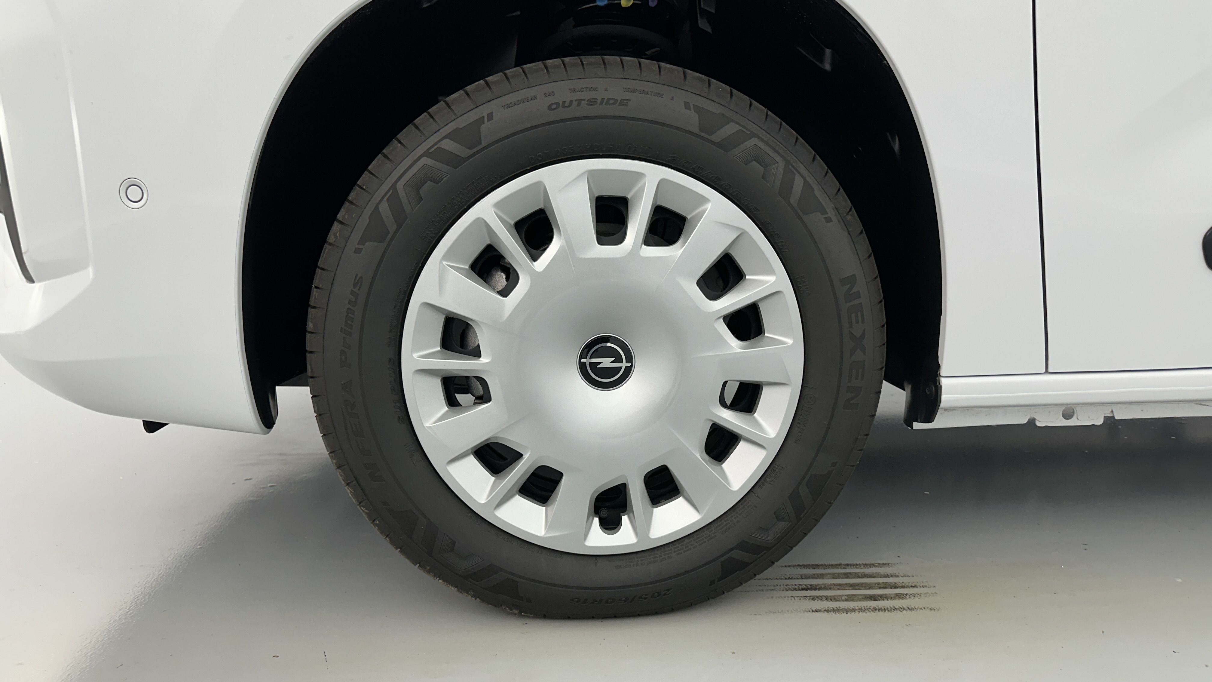 Opel COMBO CARGO - Image 10