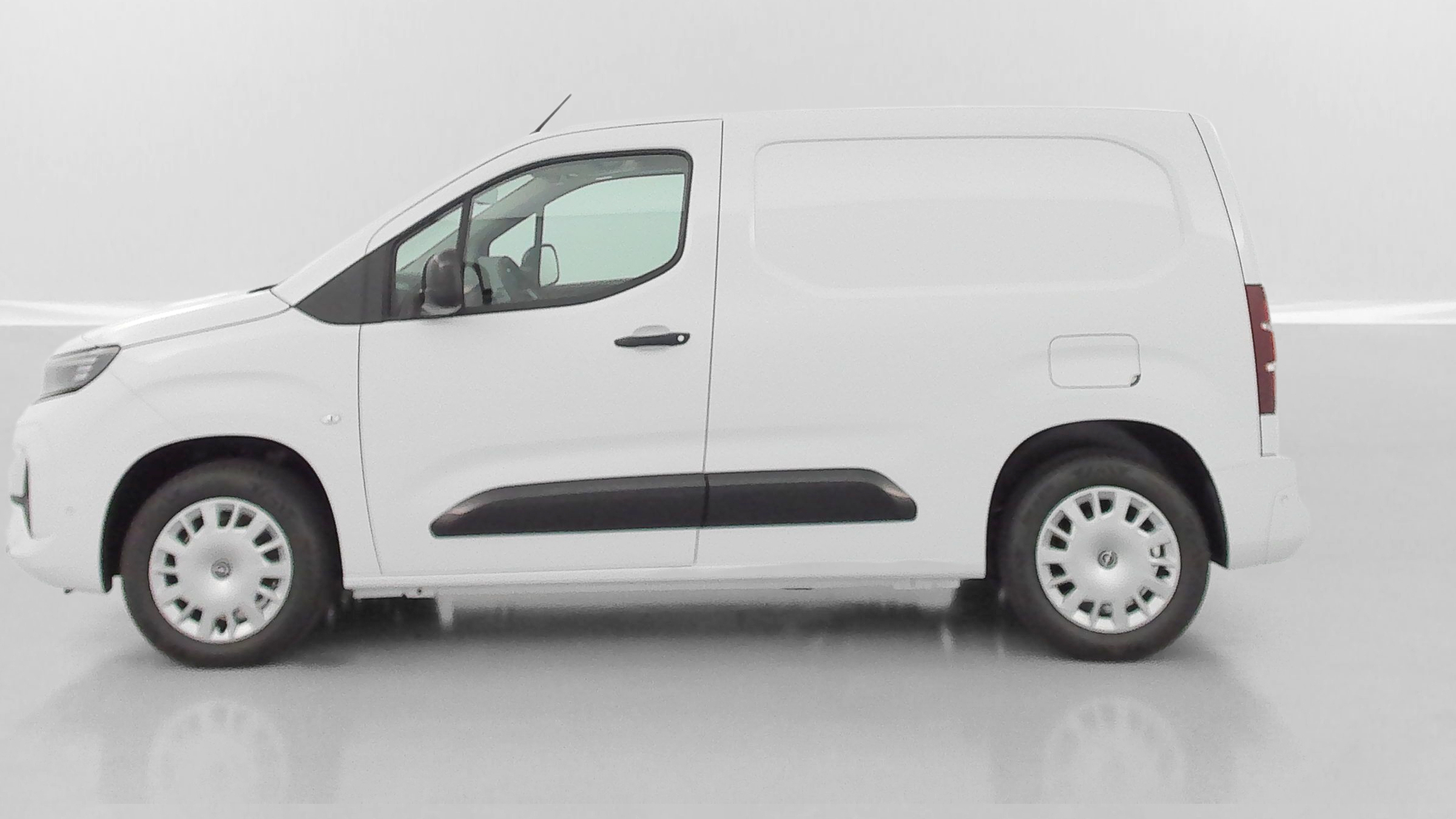 Opel COMBO CARGO - Image 4