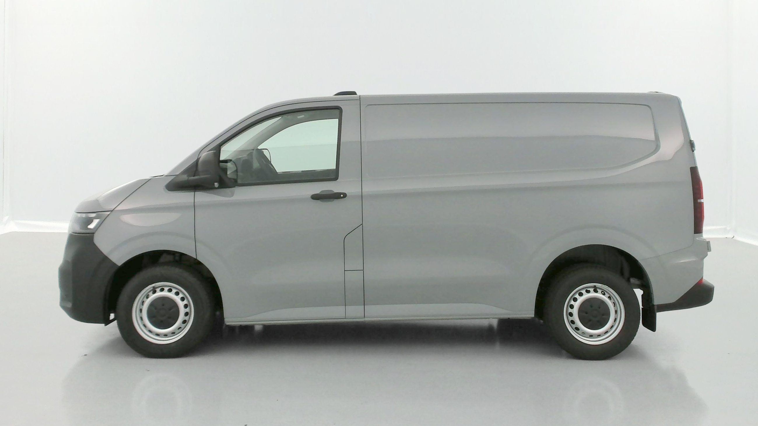 Volkswagen Transporter - Image 4