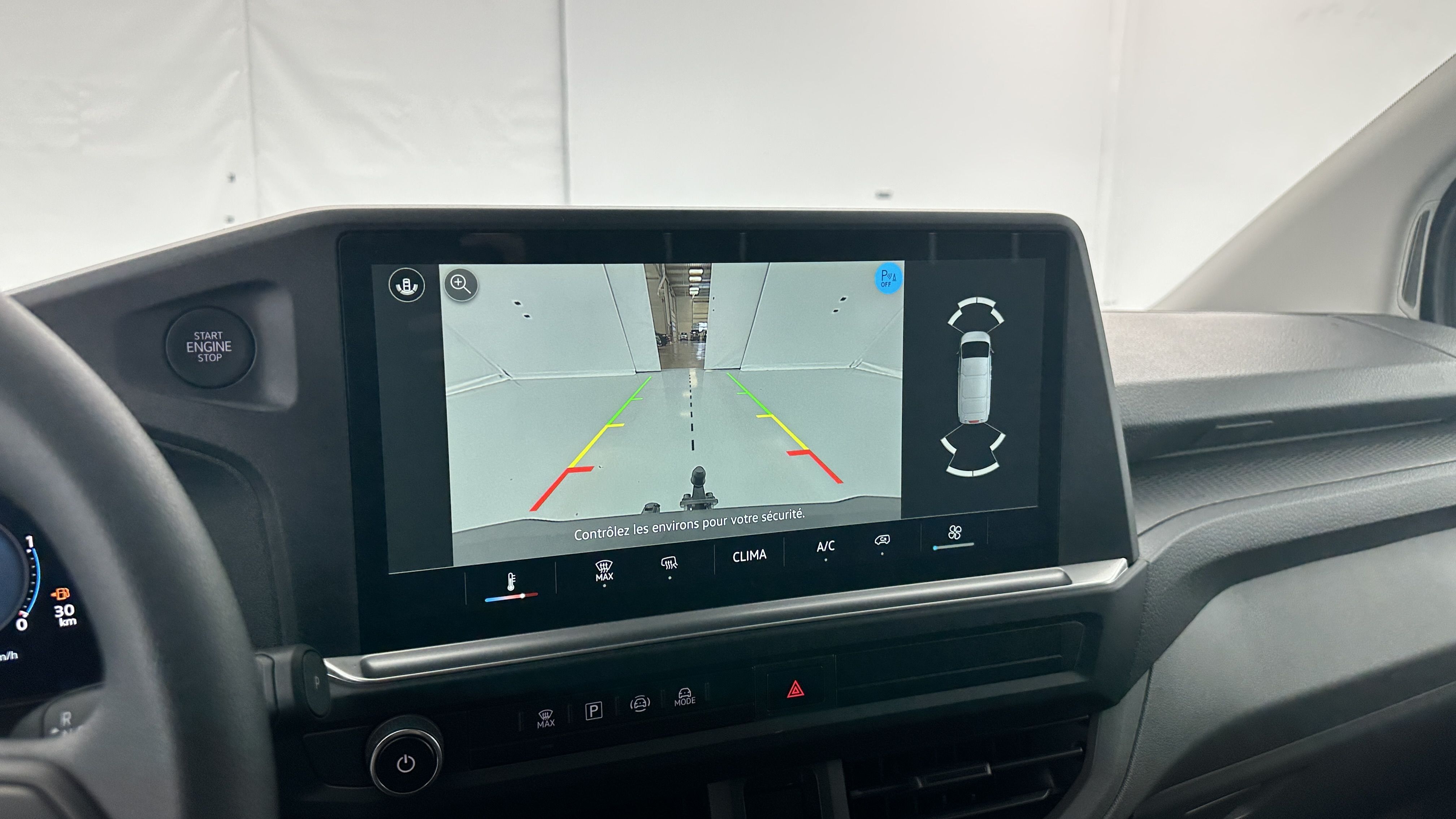 Volkswagen Transporter - Image 14