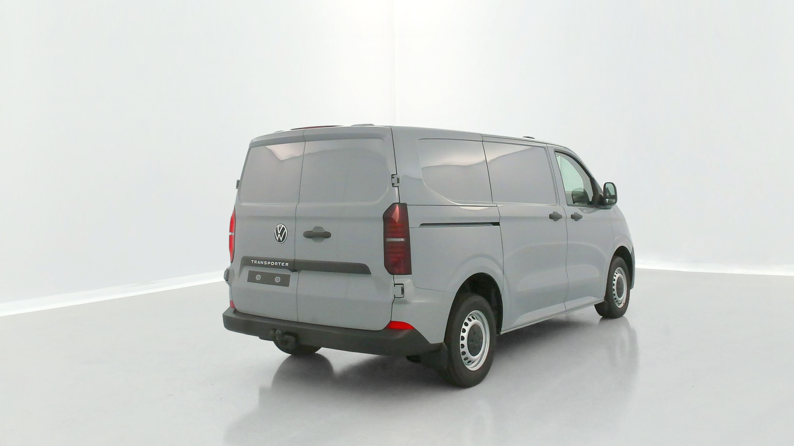 Volkswagen Transporter - Image 18