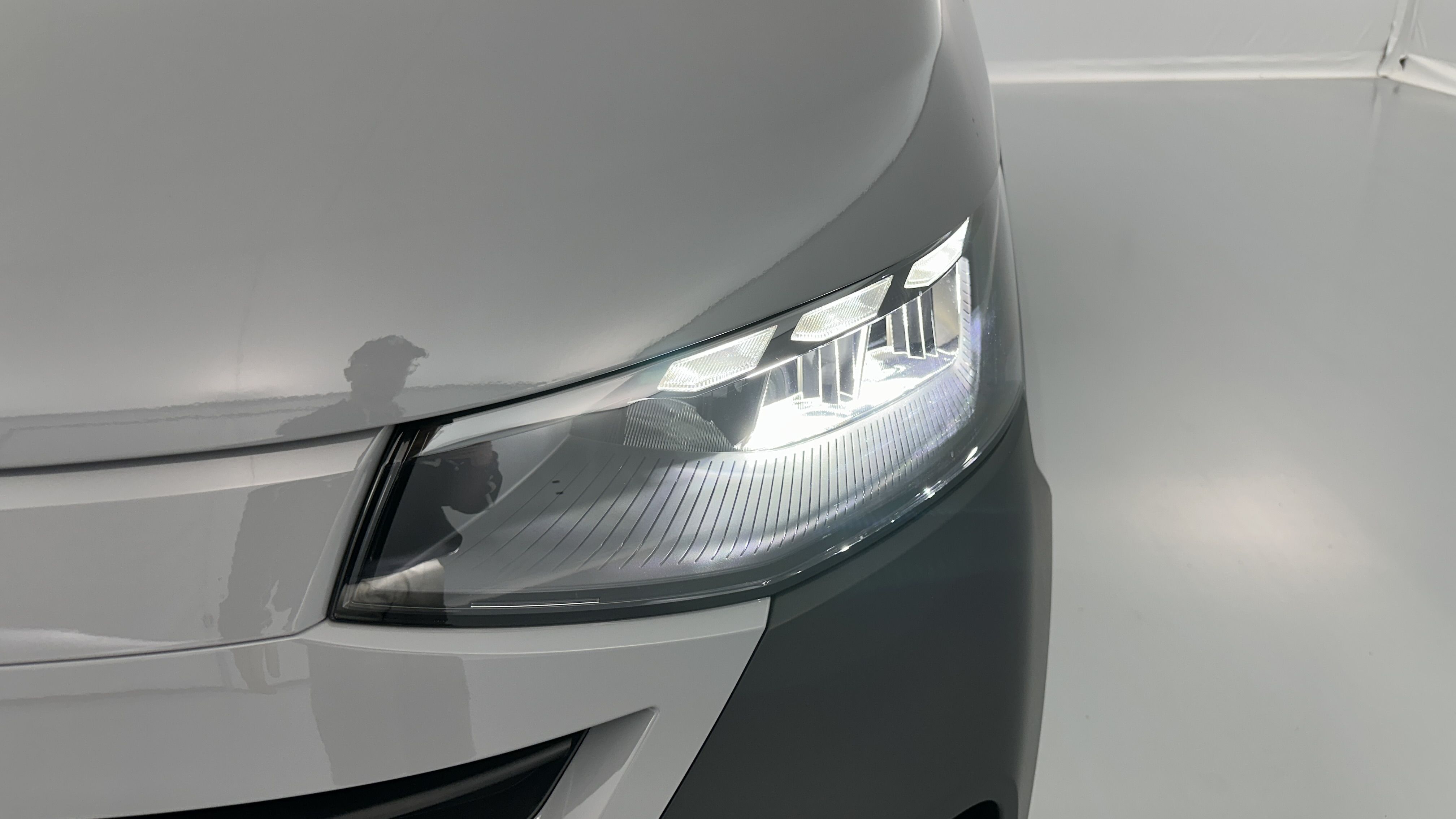 Volkswagen Transporter - Image 16