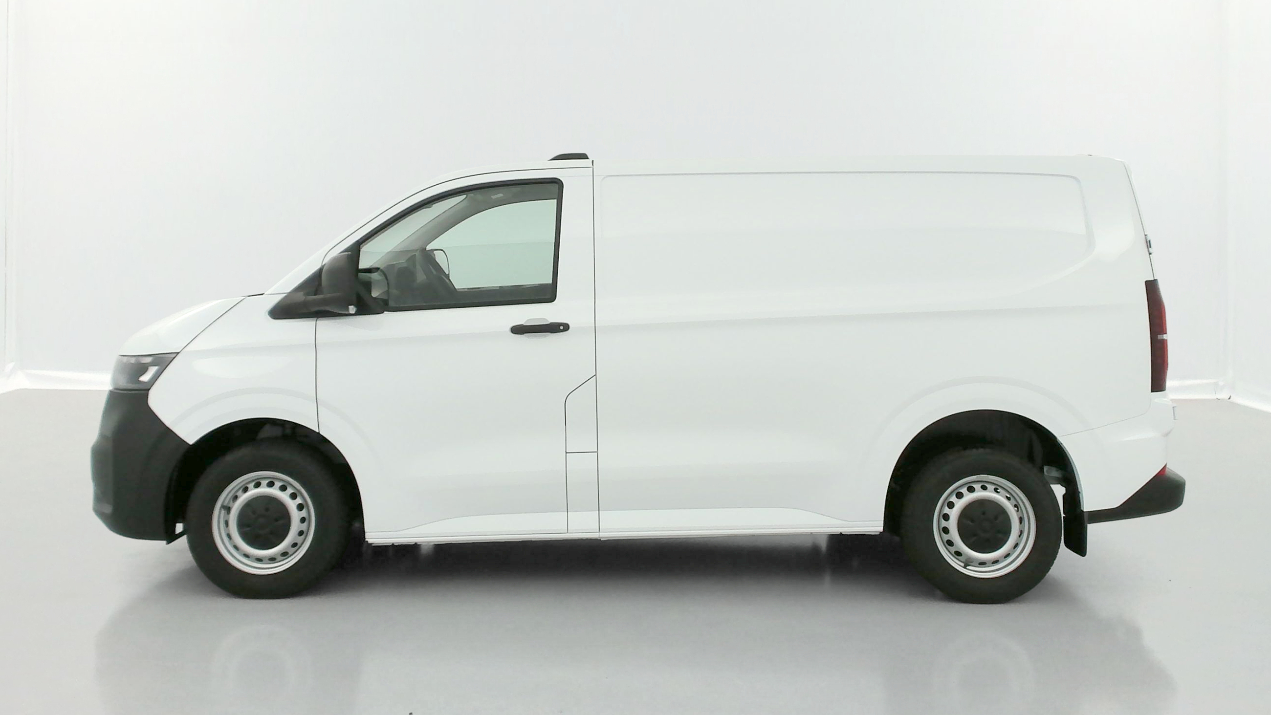 Volkswagen Transporter - Image 4