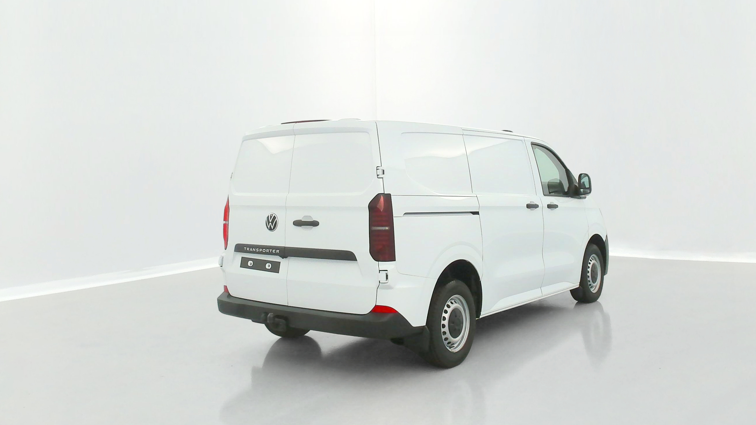 Volkswagen Transporter - Image 19