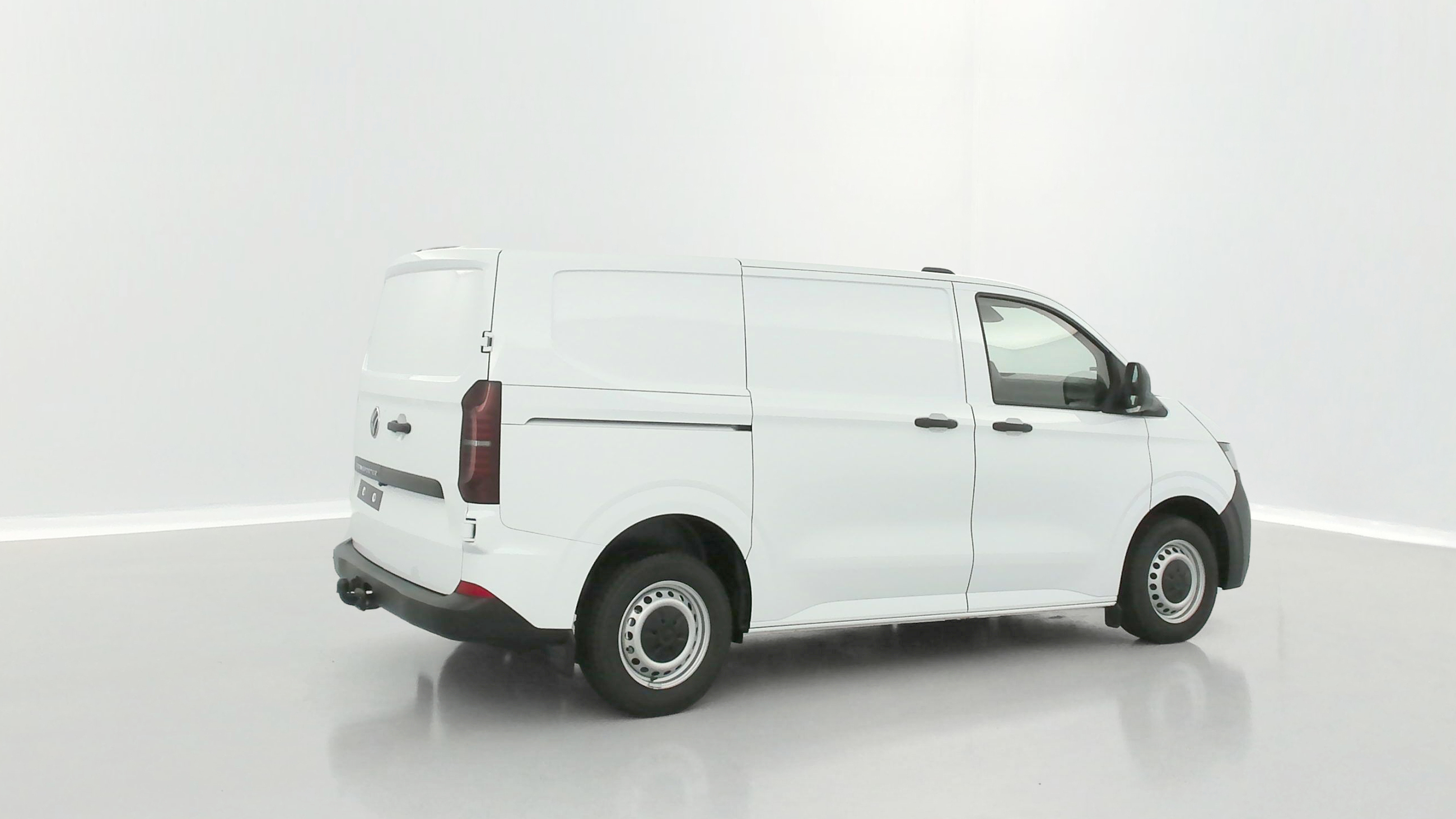 Volkswagen Transporter - Image 23