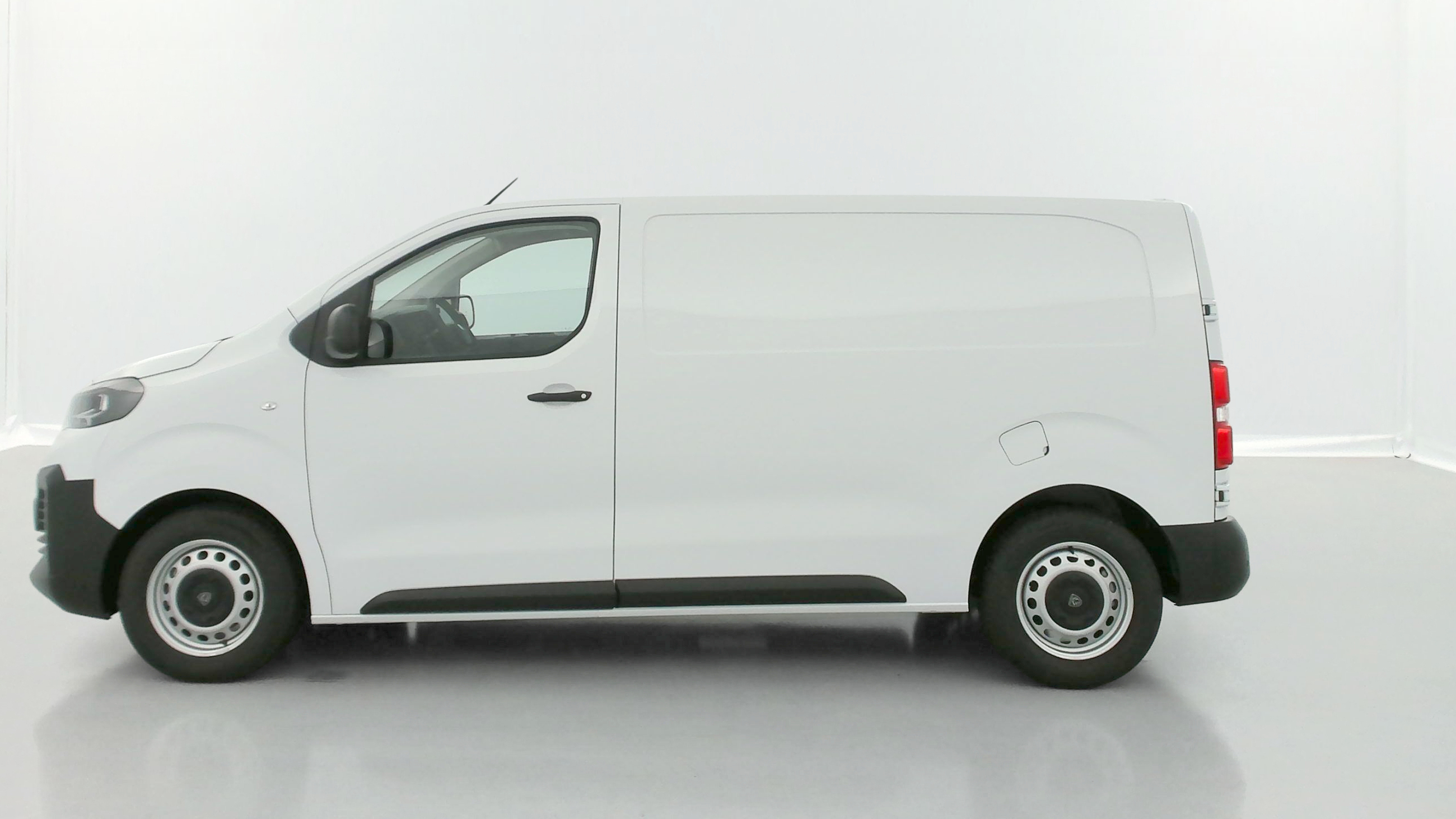 Peugeot E-EXPERT COMBI - Image 4