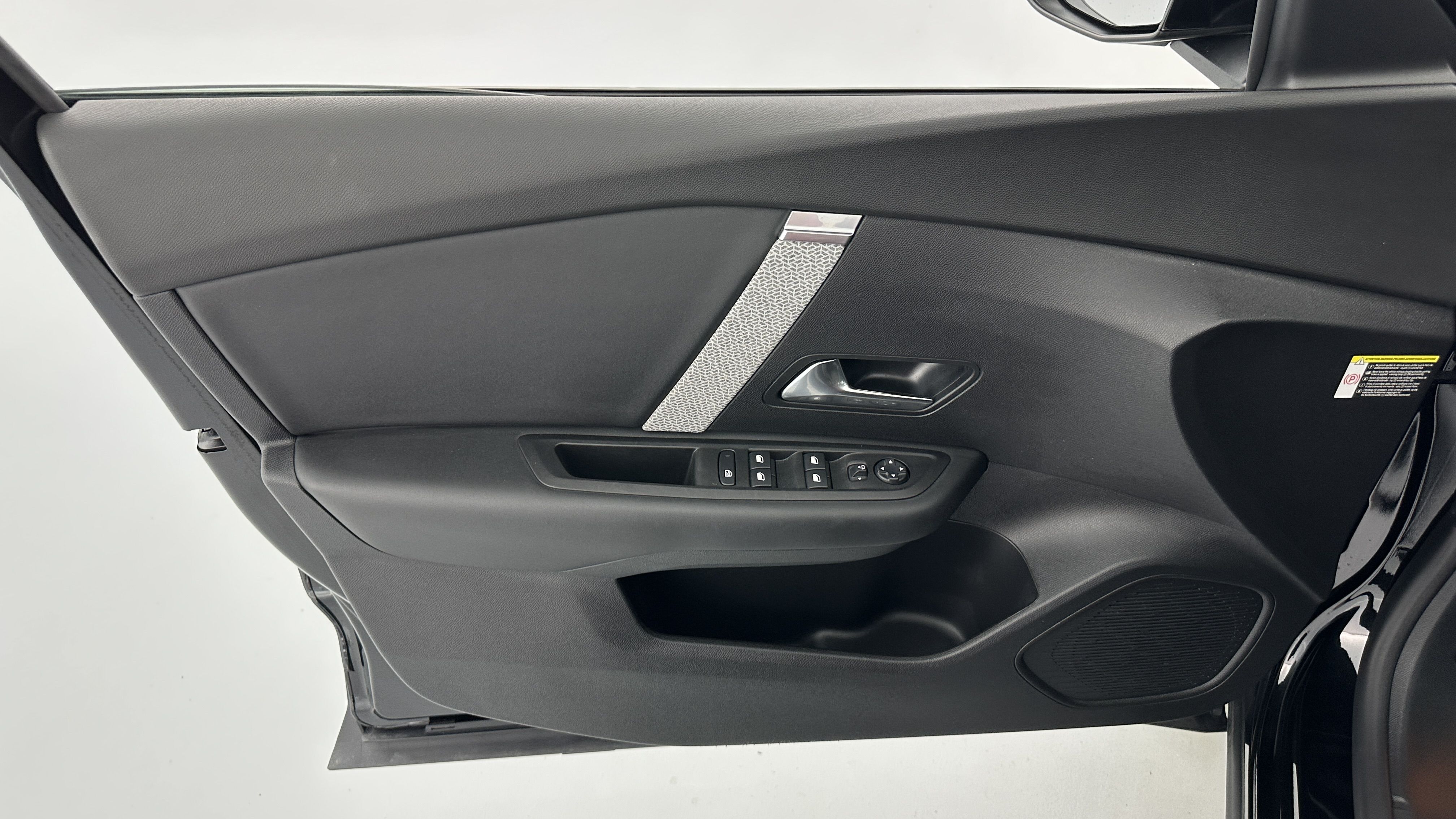 Citroën C4 X - Image 12