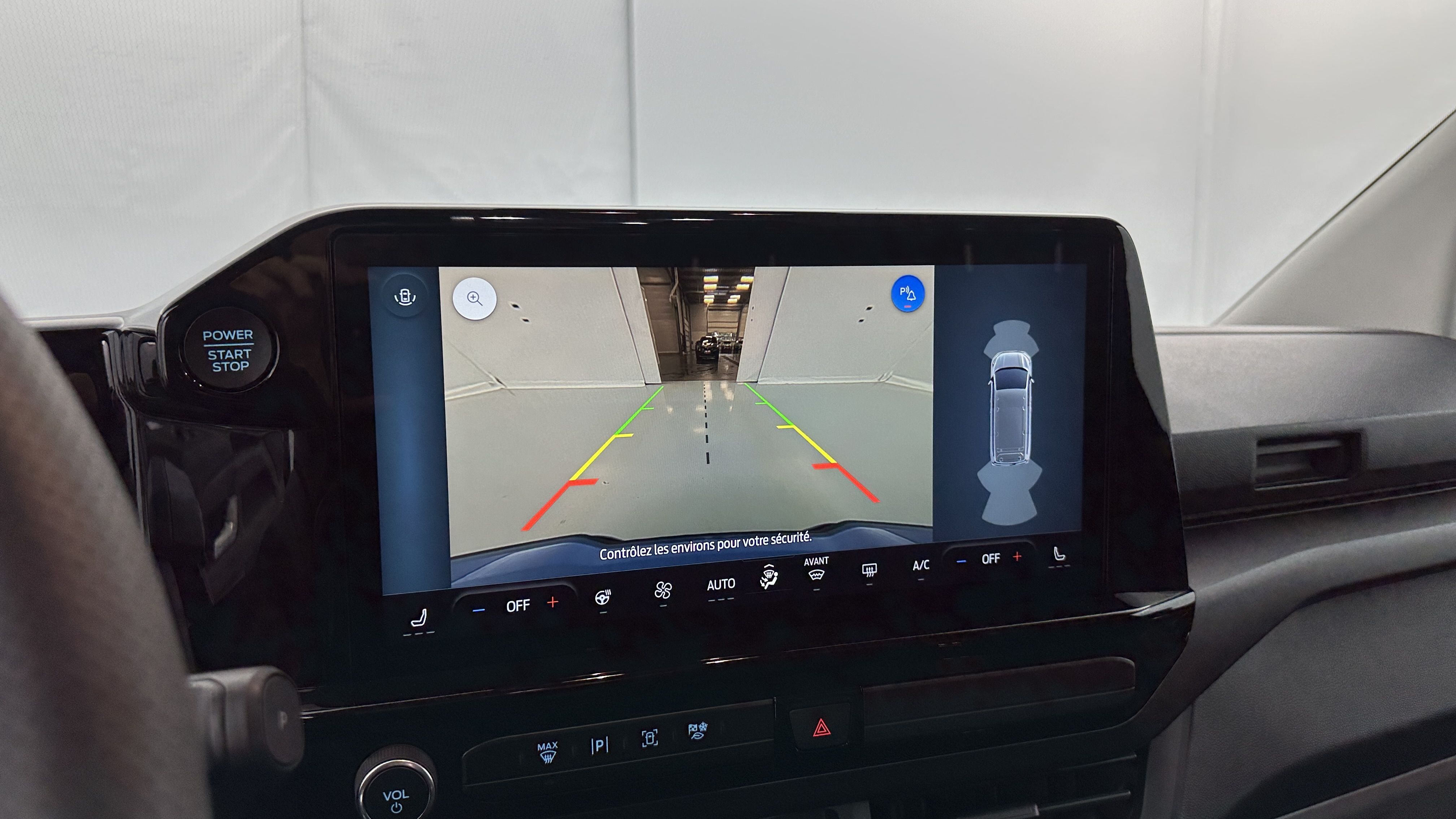 Ford Transit Custom Fourgon - Image 16