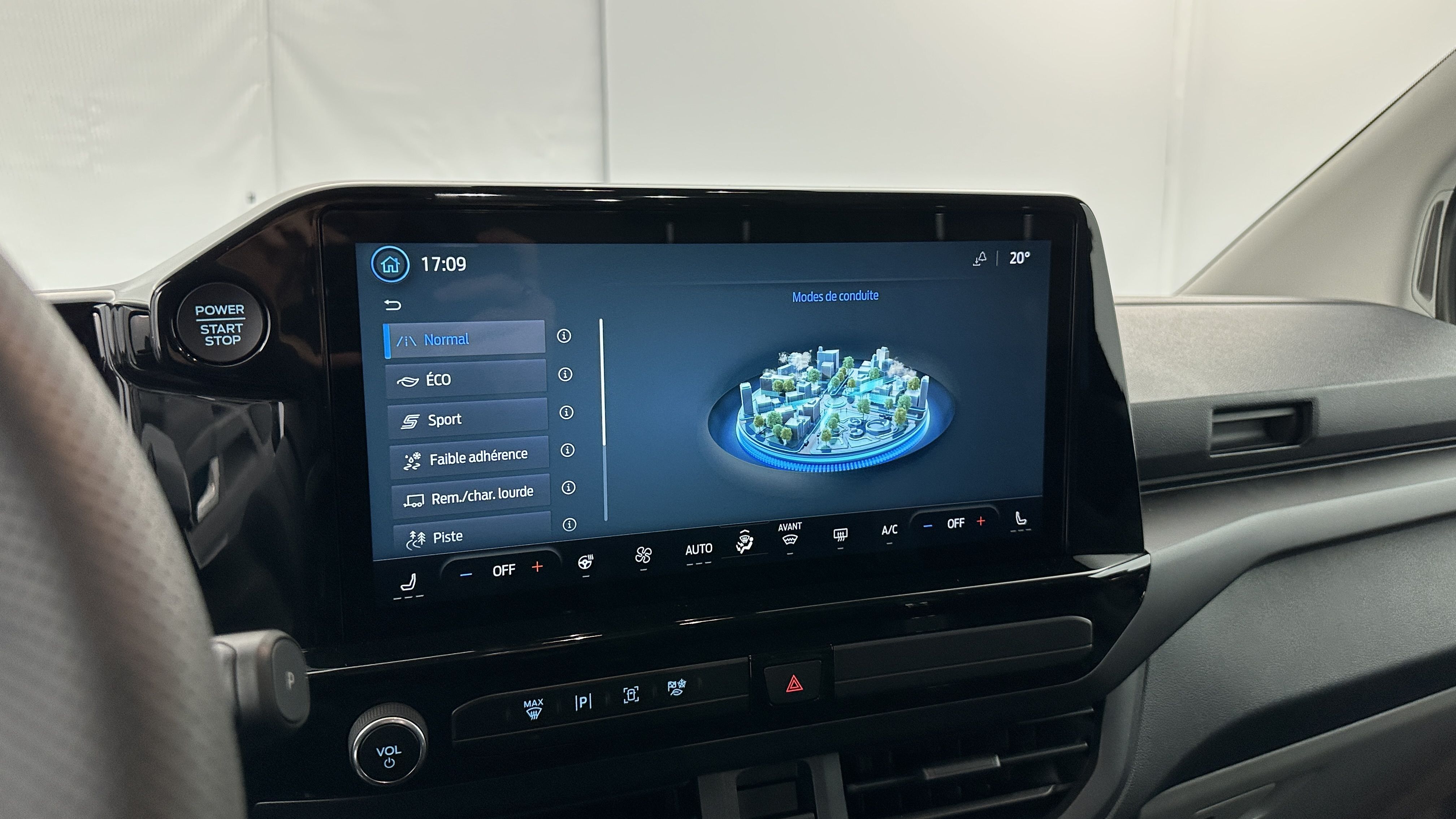 Ford Transit Custom Fourgon - Image 18