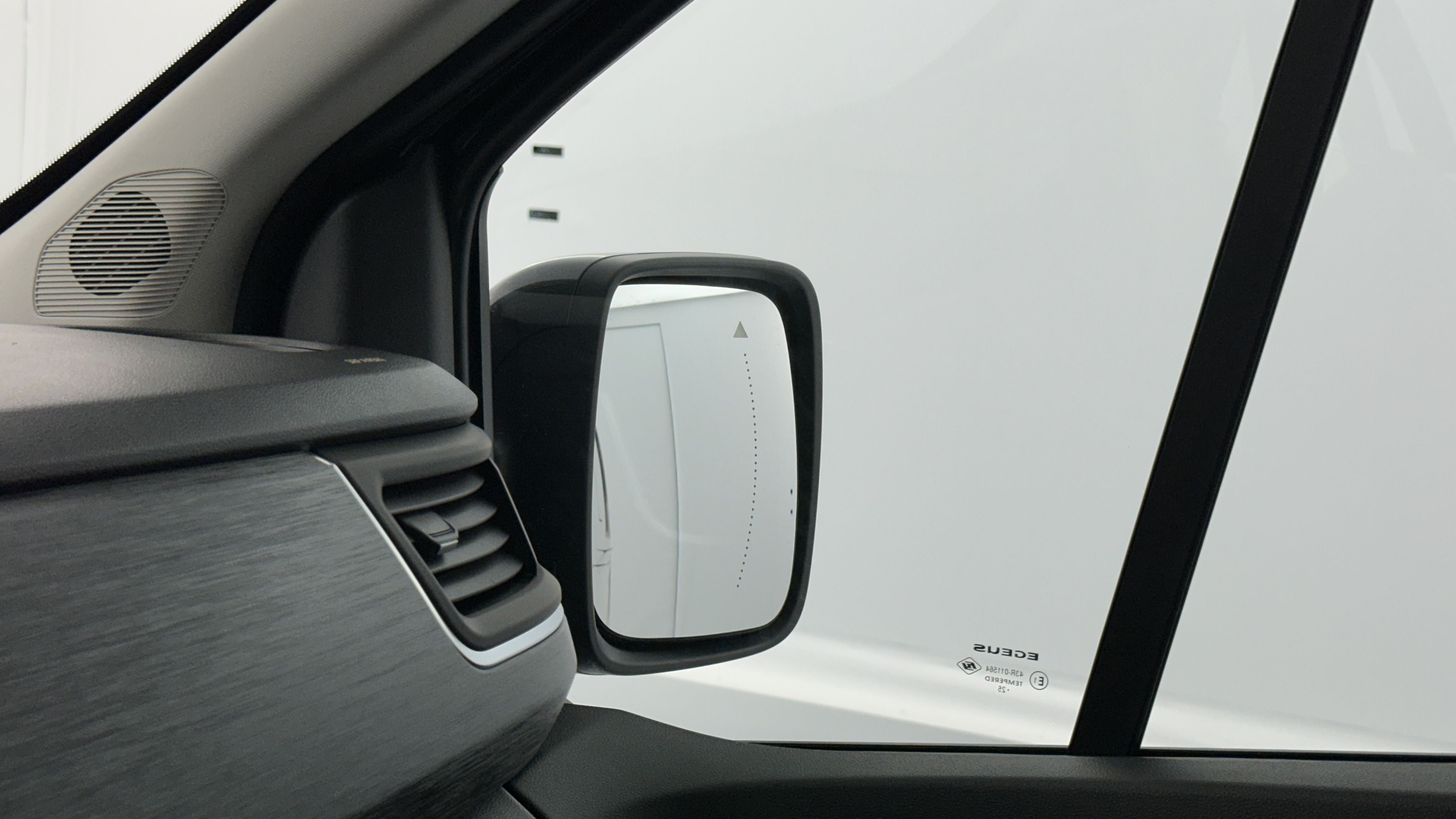 Renault Trucks TRAFIC CA - Image 19