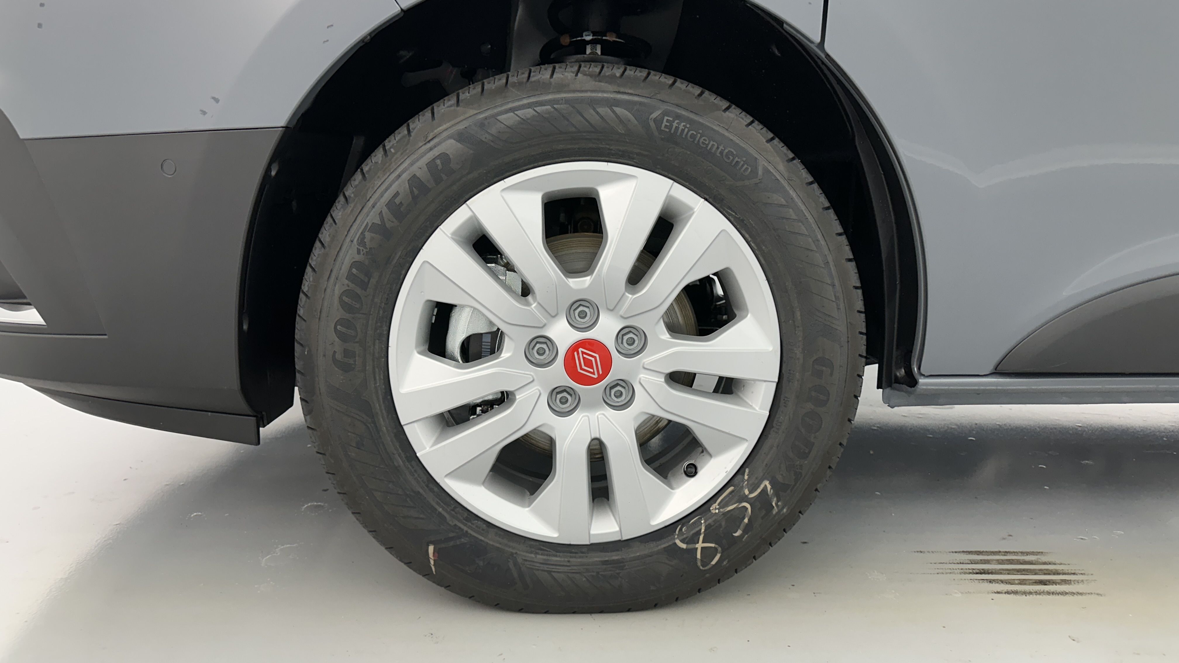 Renault Trucks TRAFIC CA - Image 10