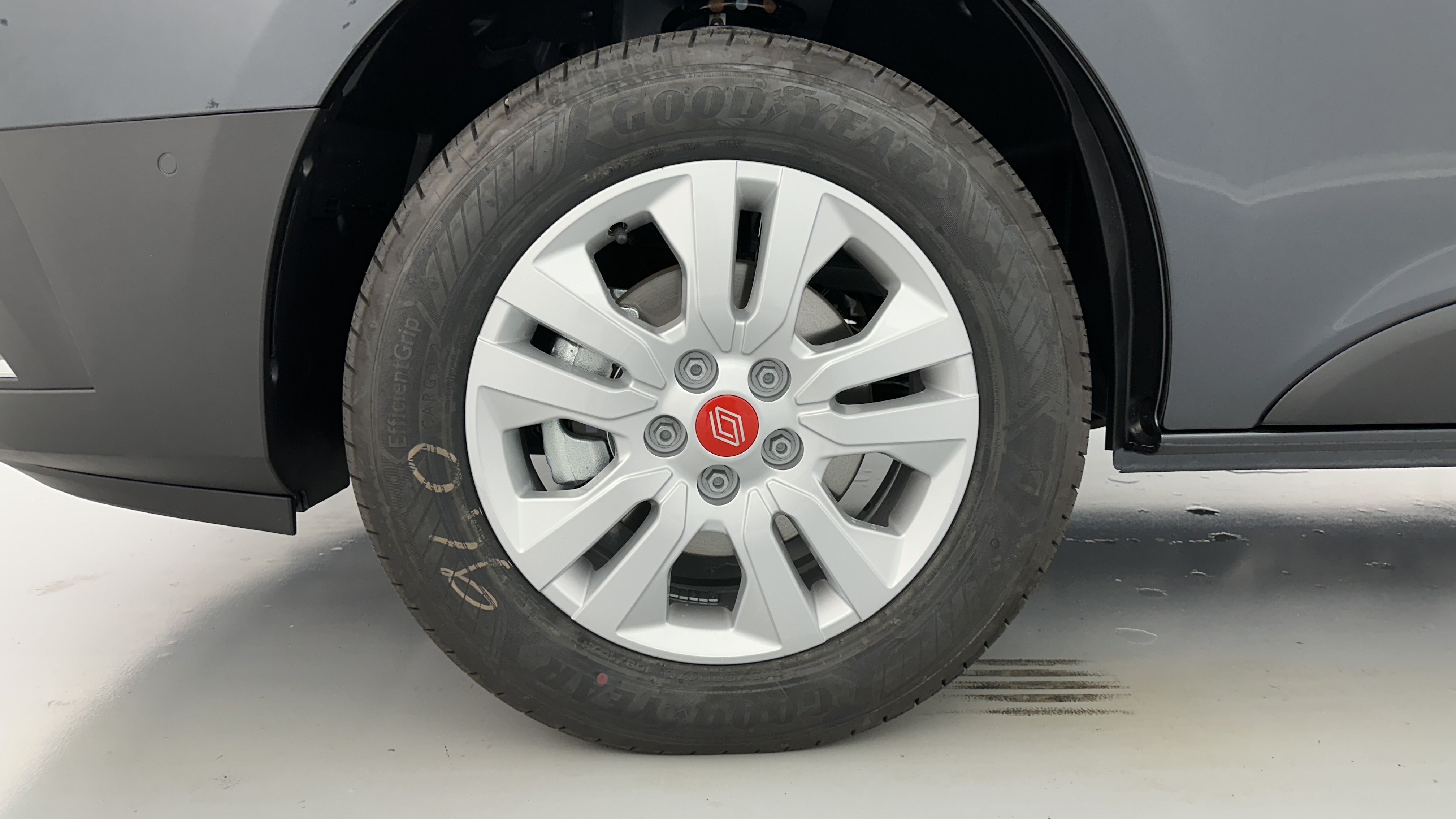 Renault Trucks TRAFIC CA - Image 10