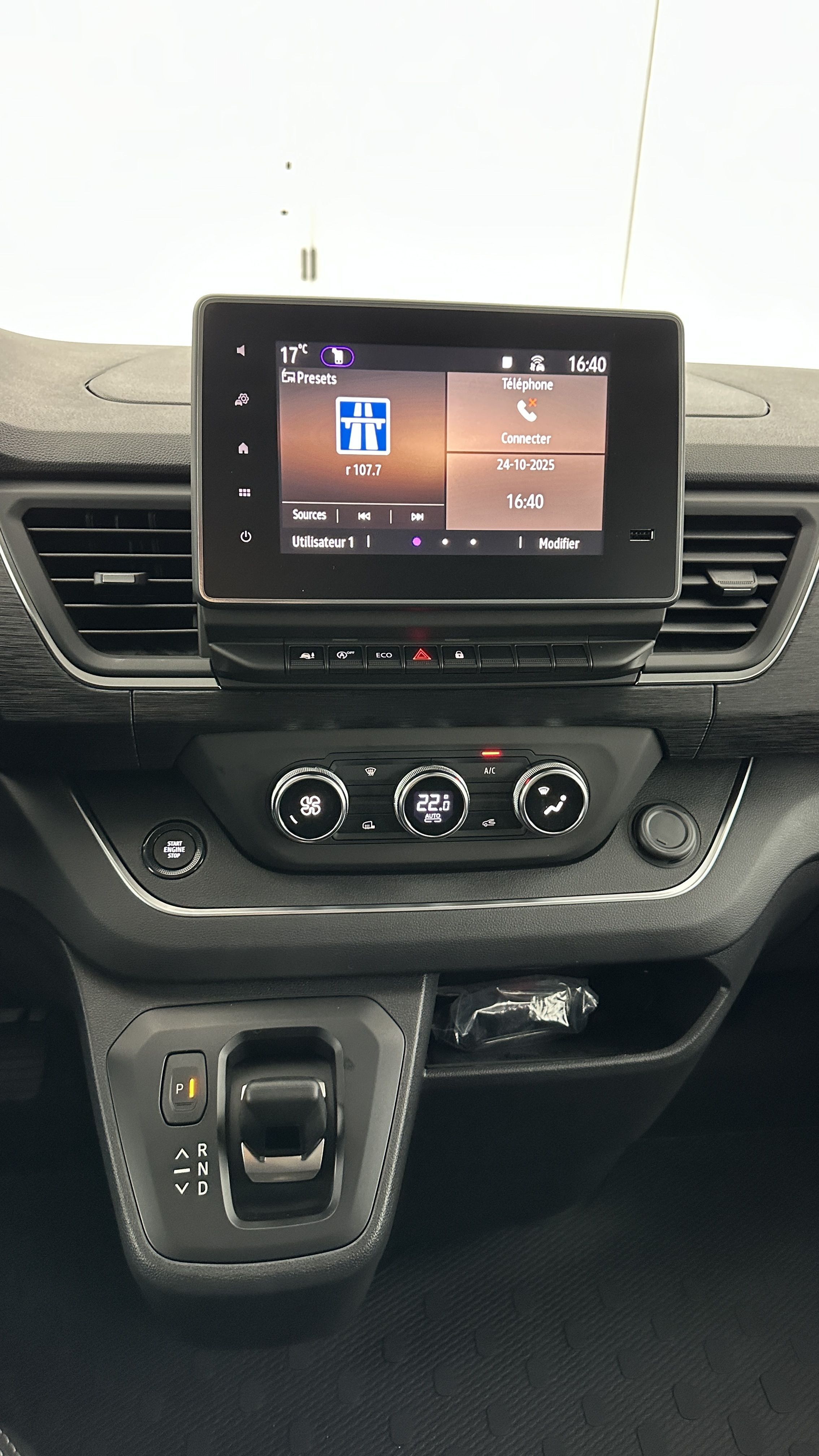 Renault Trucks TRAFIC CA - Image 13