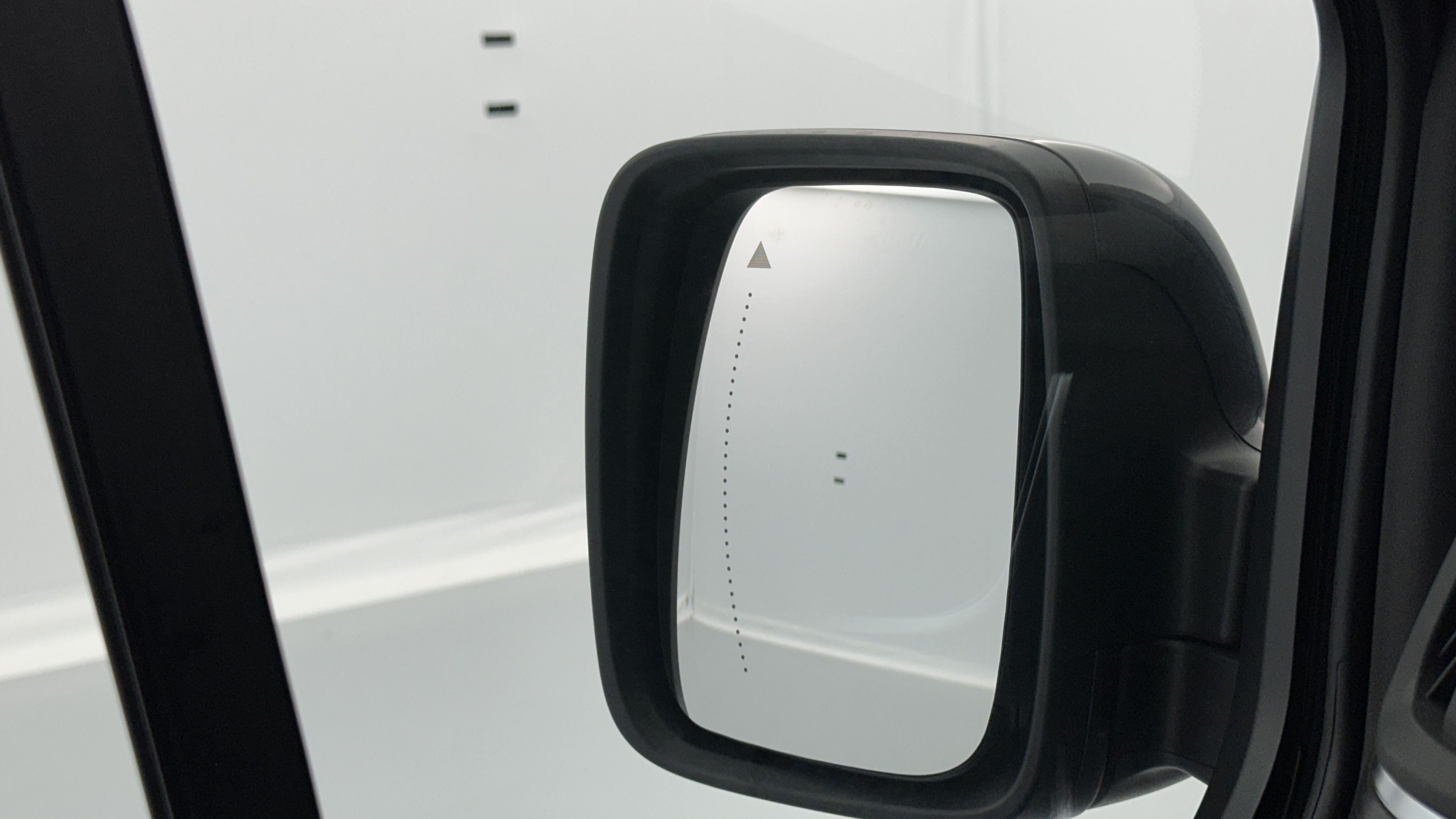 Renault Trucks TRAFIC CA - Image 18