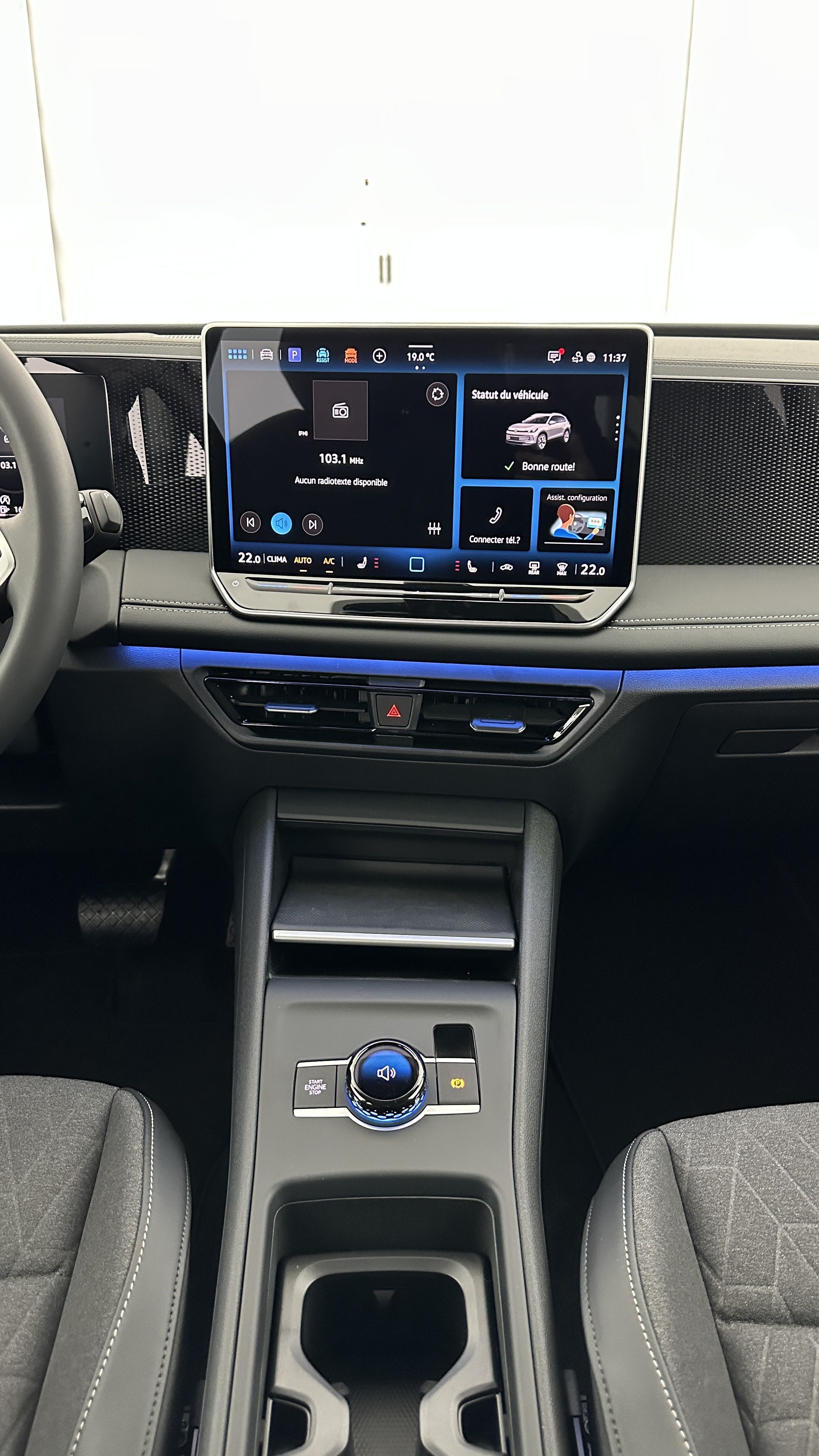 Volkswagen Tiguan - Image 16