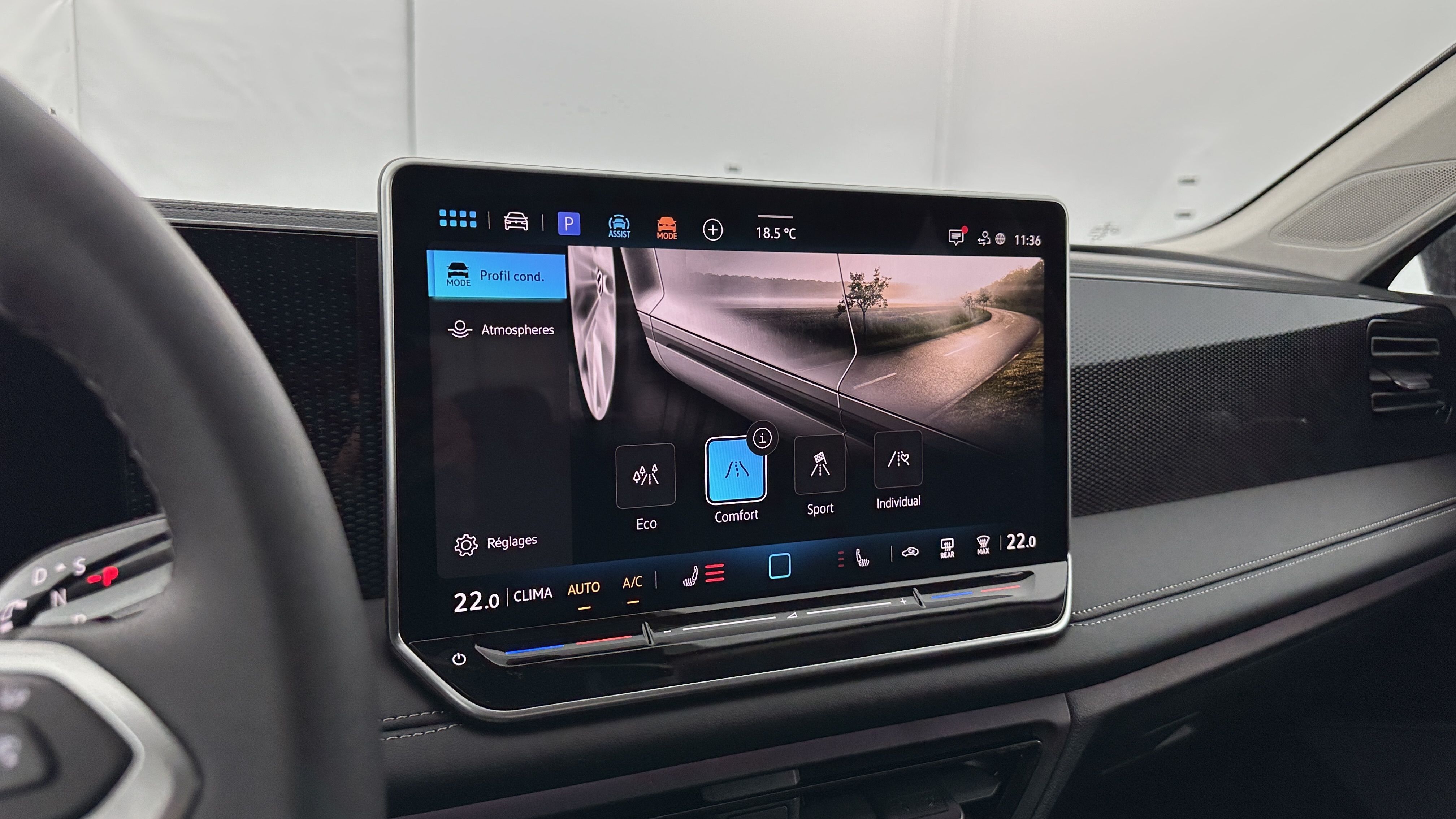 Volkswagen Tiguan - Image 19