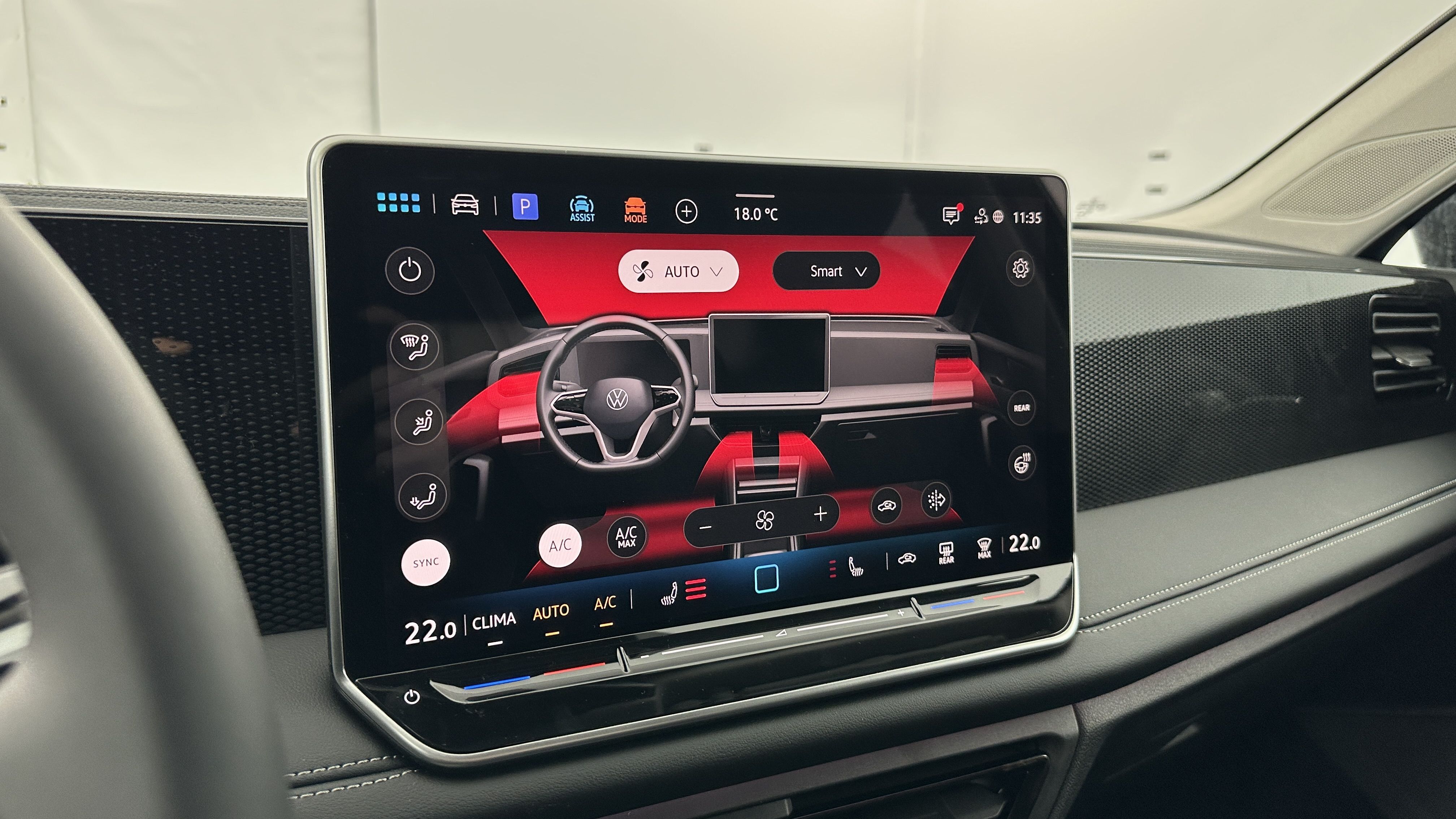 Volkswagen Tiguan - Image 22