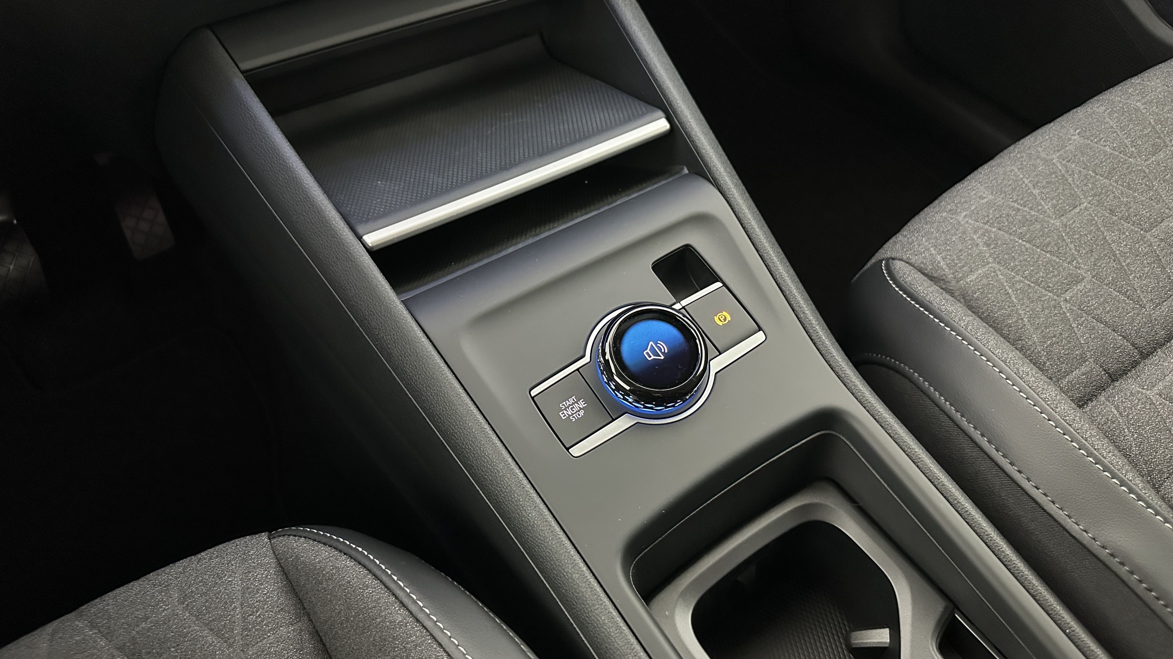 Volkswagen Tiguan - Image 23