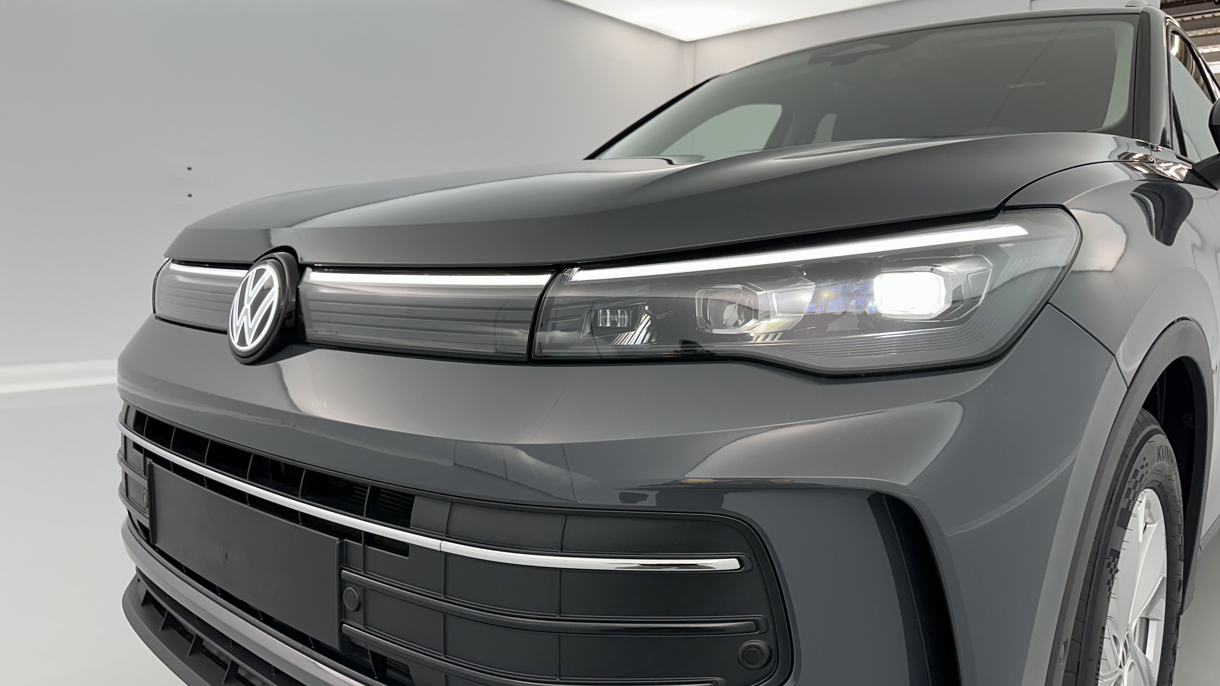 Volkswagen Tiguan - Image 26