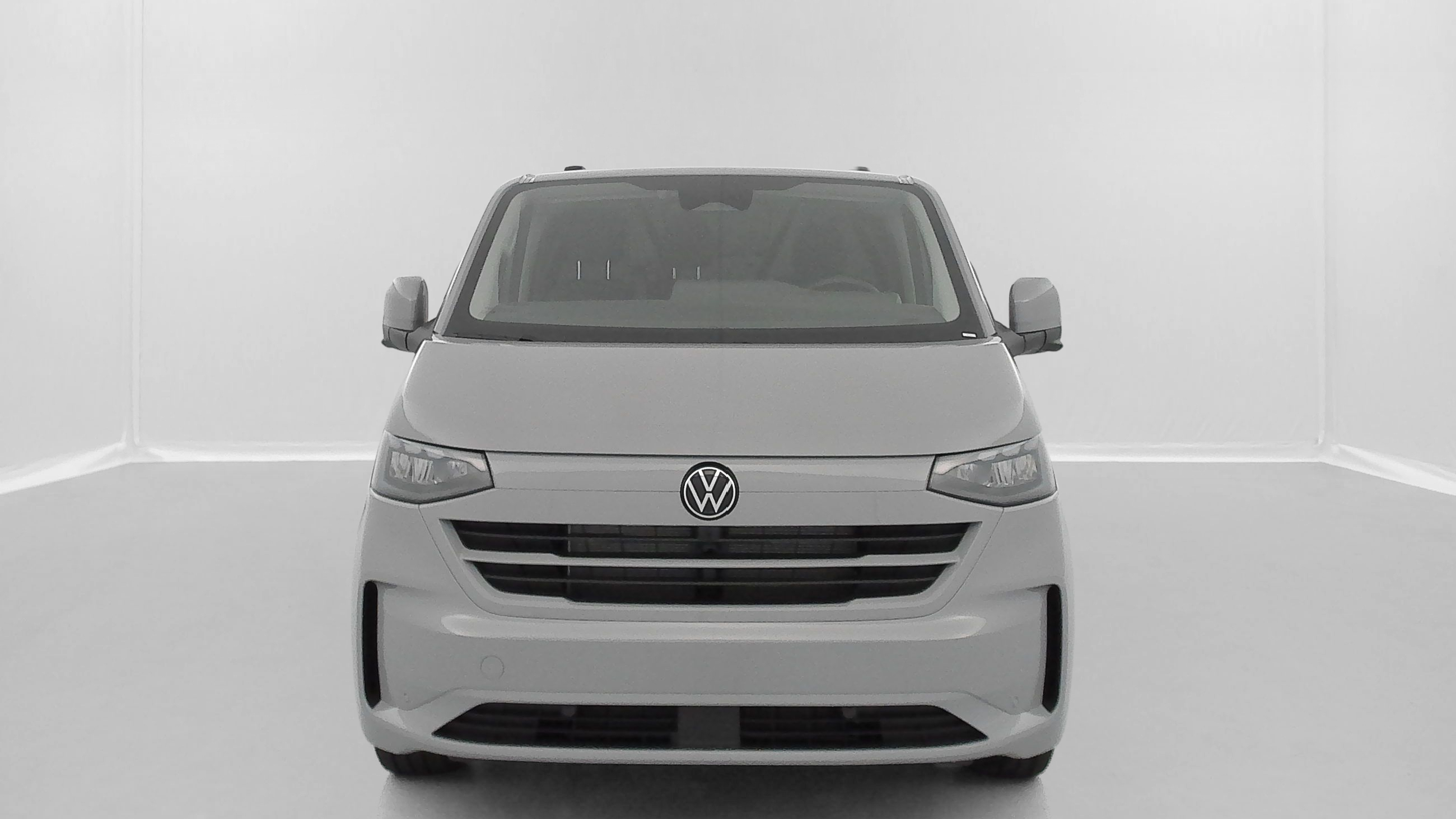Volkswagen Transporter - Image 2