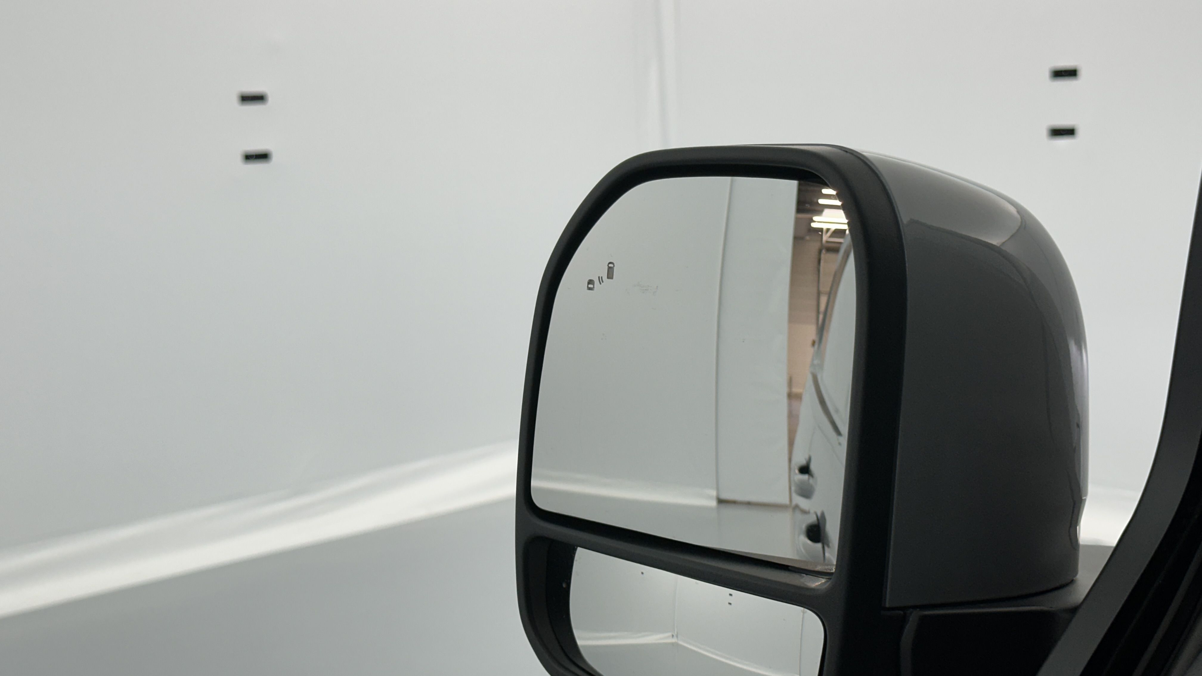 Volkswagen Transporter - Image 17