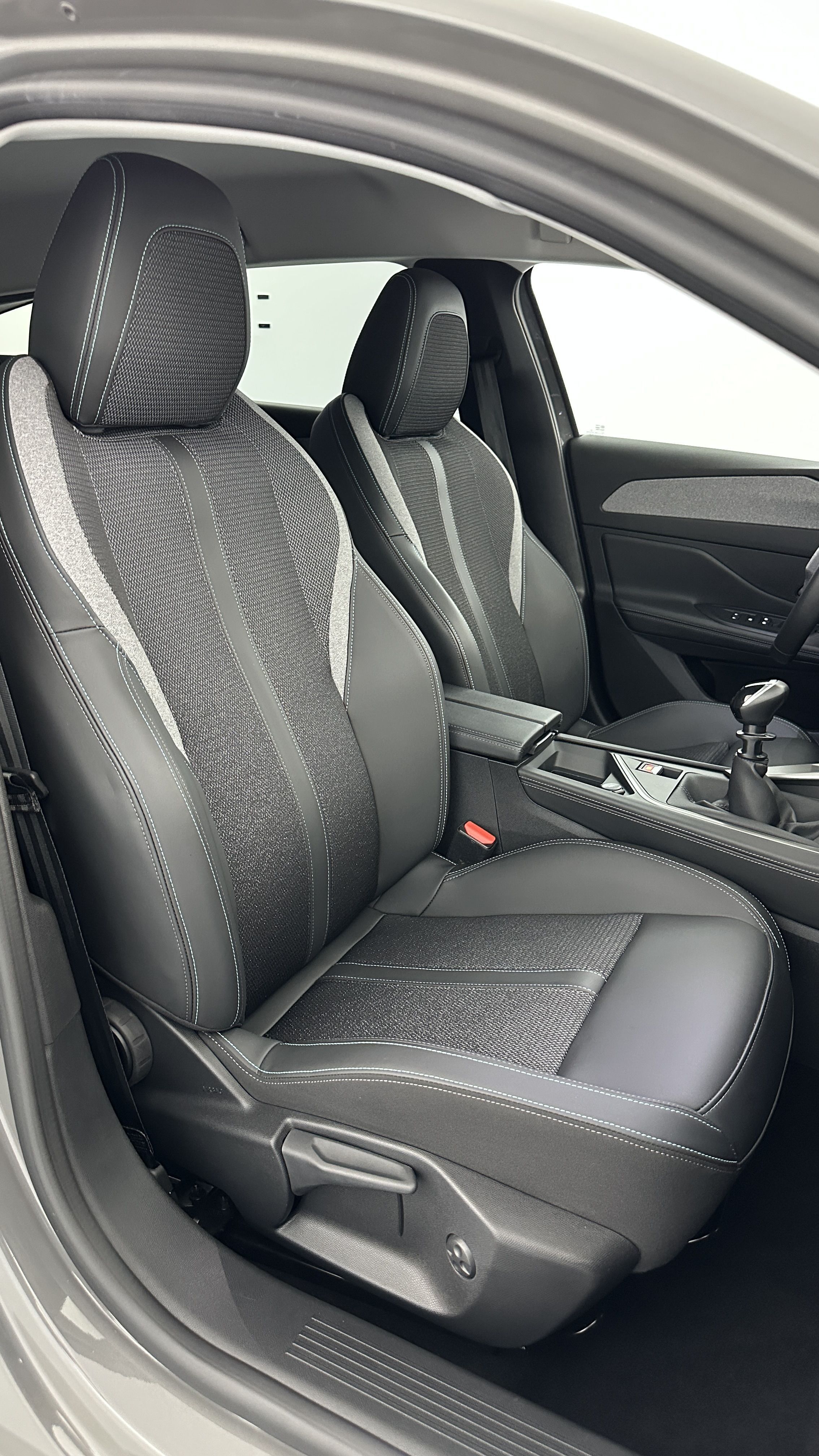 Peugeot 308 SW - Image 17