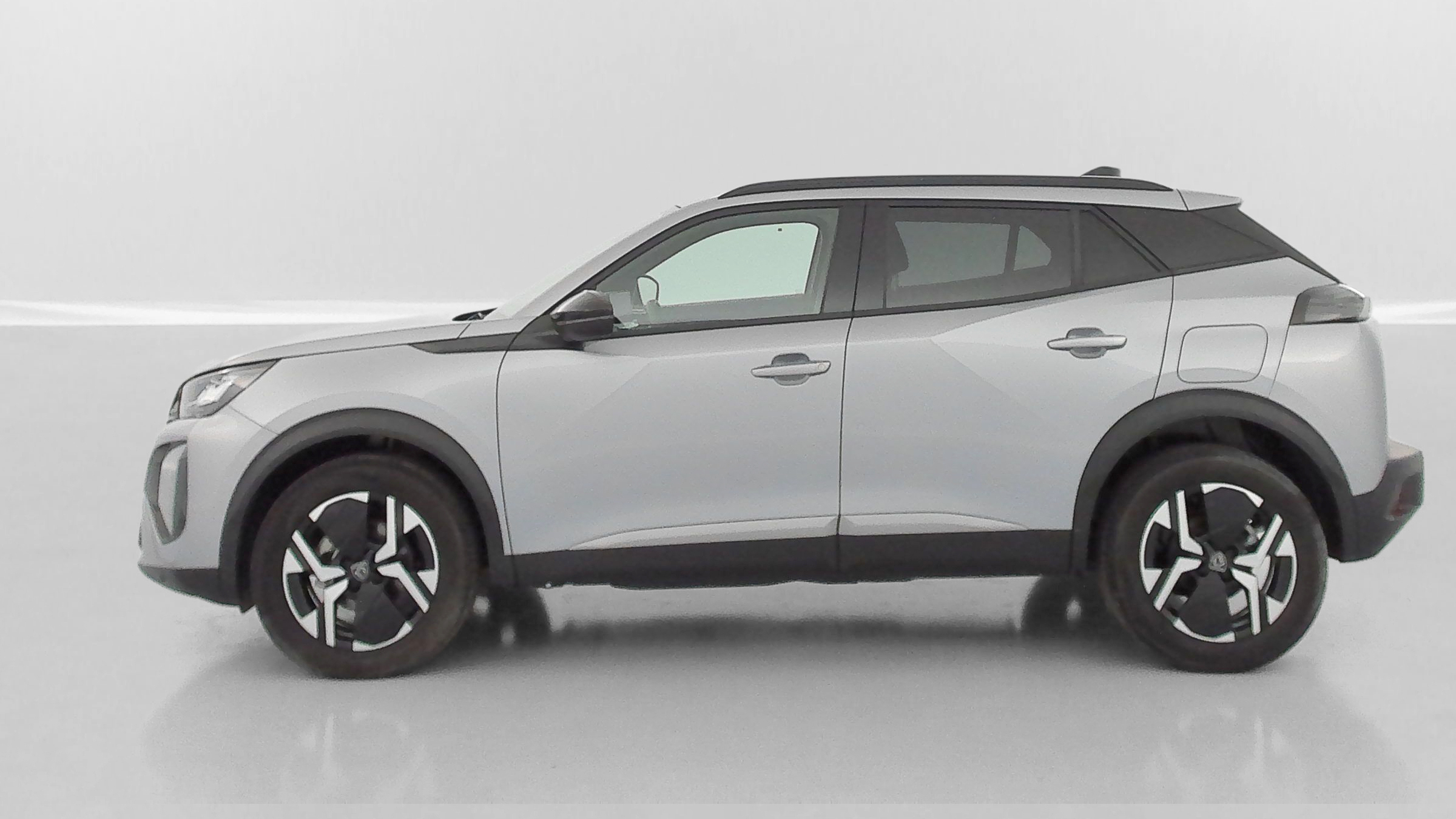 Peugeot 2008 - Image 4