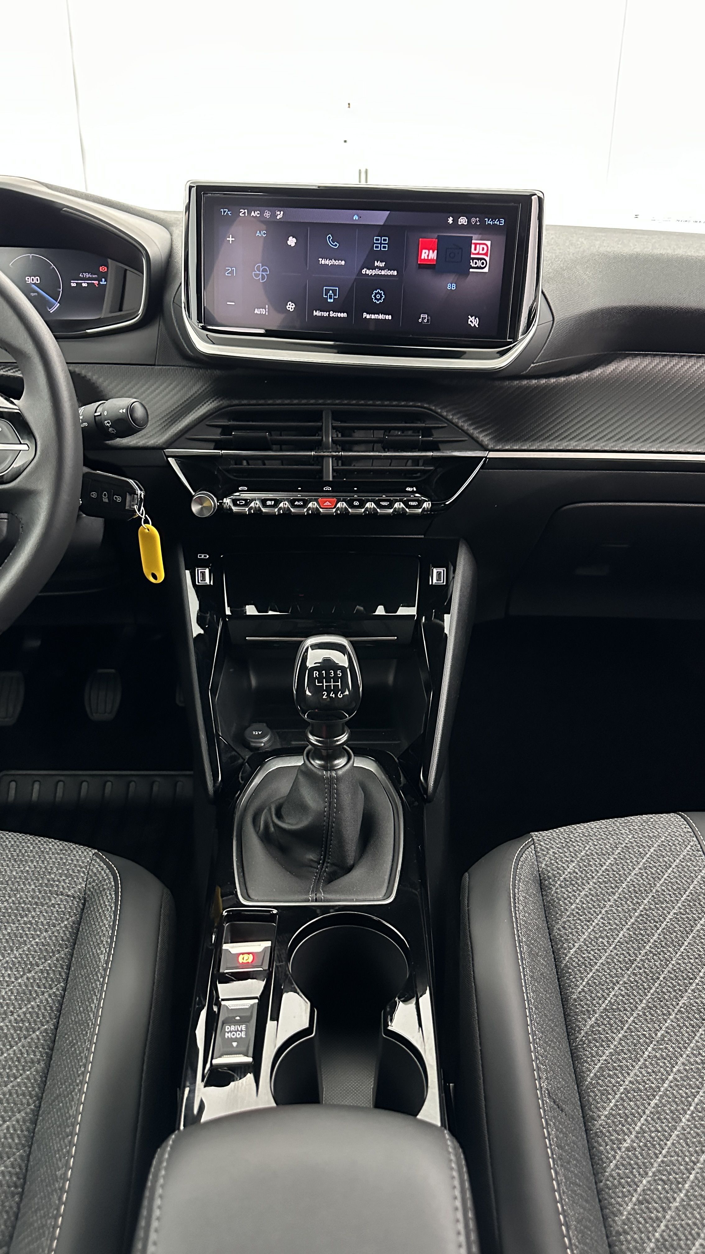 Peugeot 2008 - Image 14