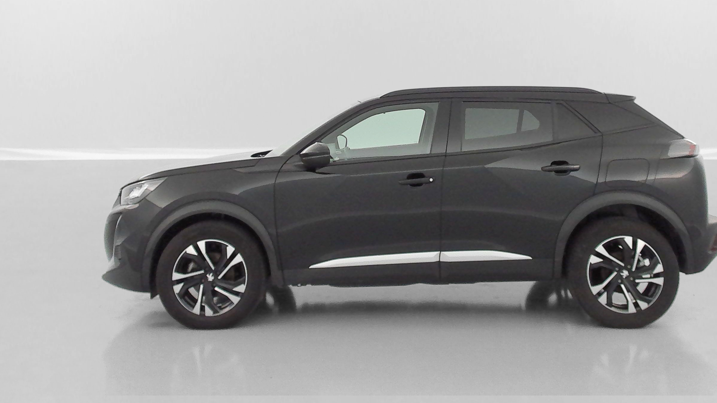 Peugeot 2008 - Image 4