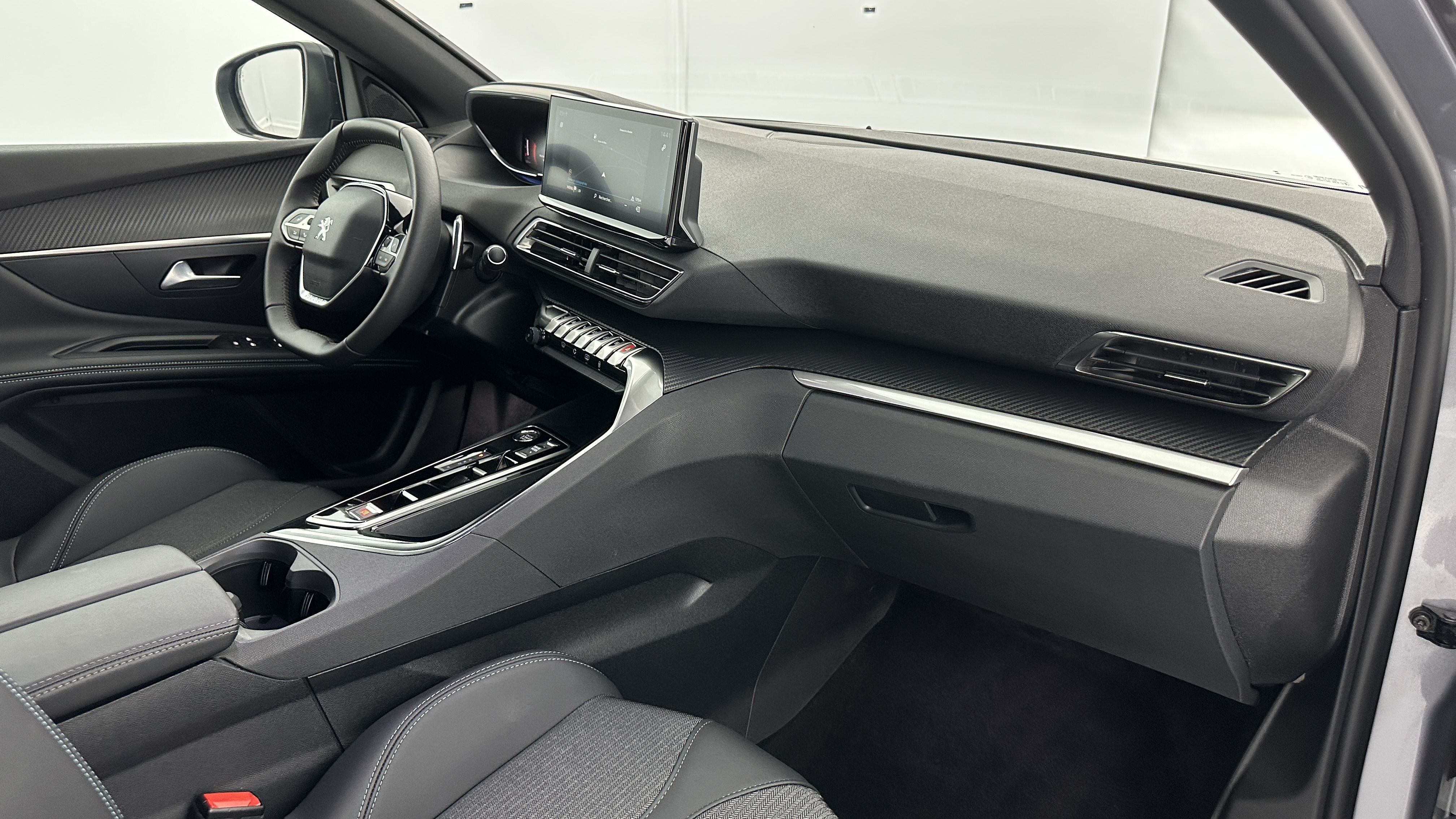 Peugeot 3008 - Image 8