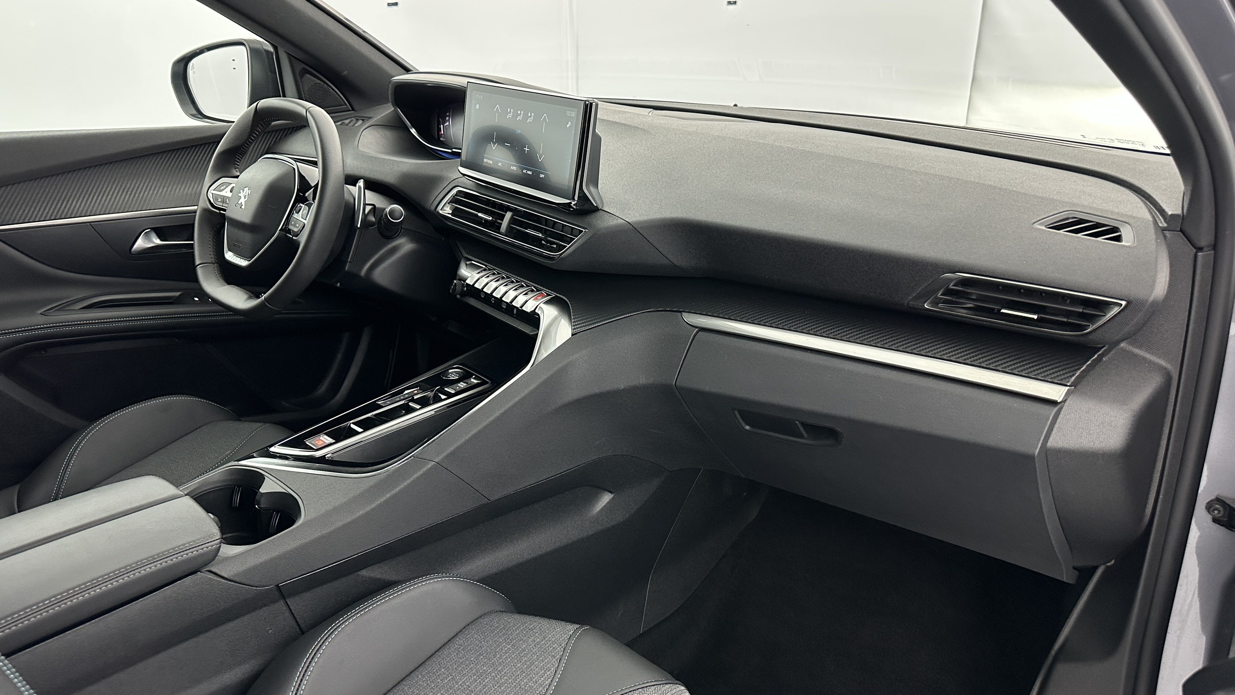 Peugeot 3008 - Image 8