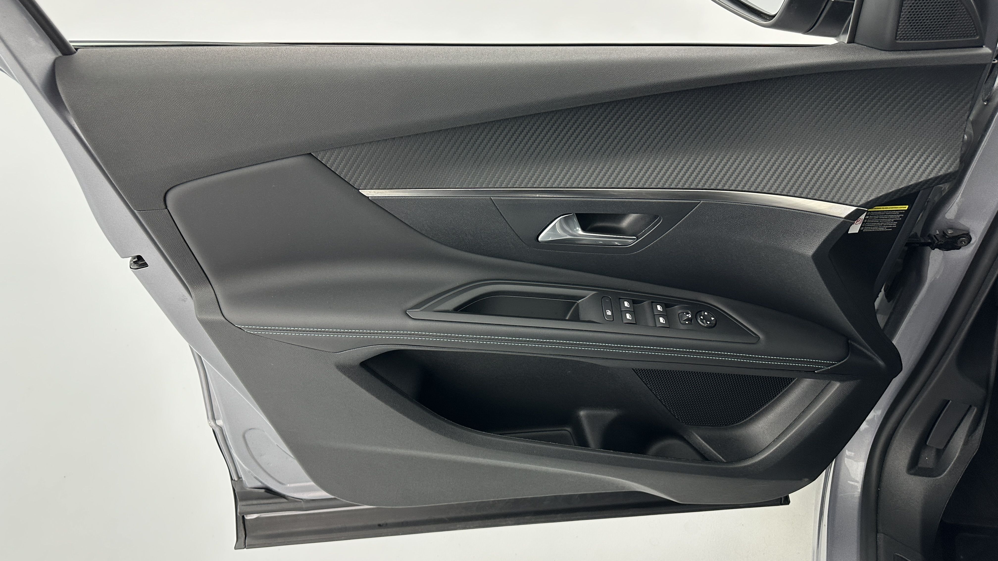 Peugeot 3008 - Image 12