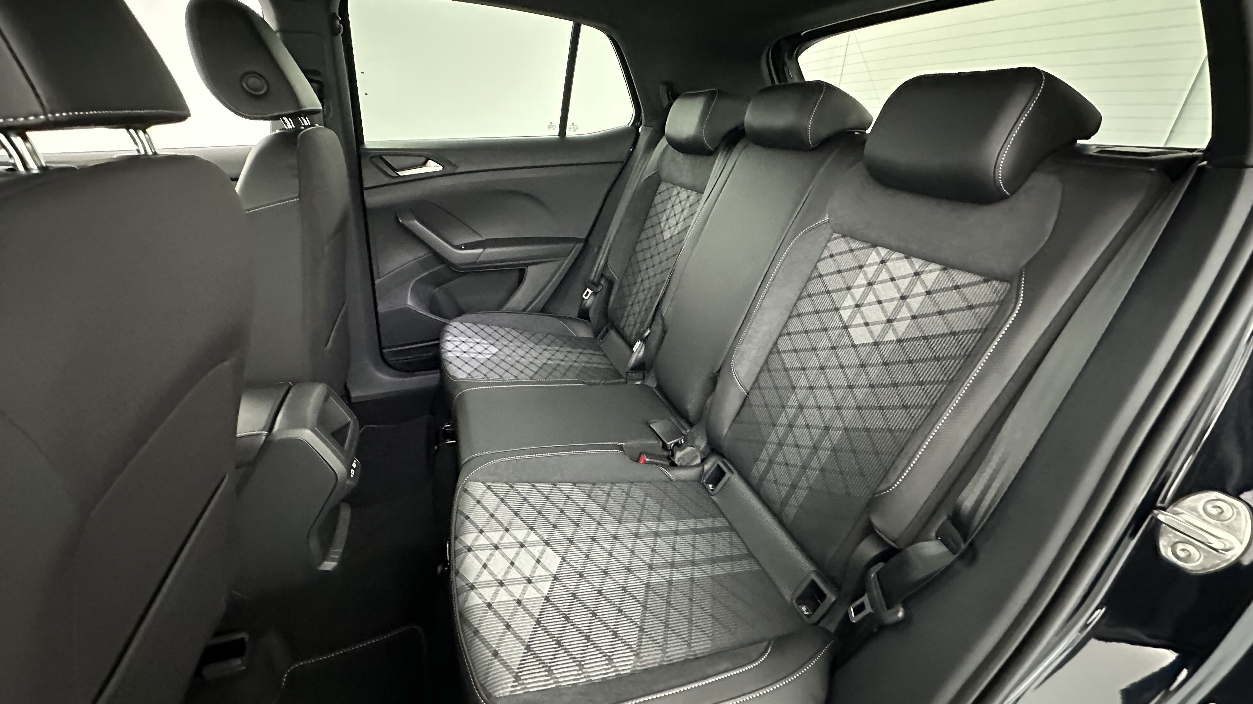 Volkswagen T-cross - Image 9