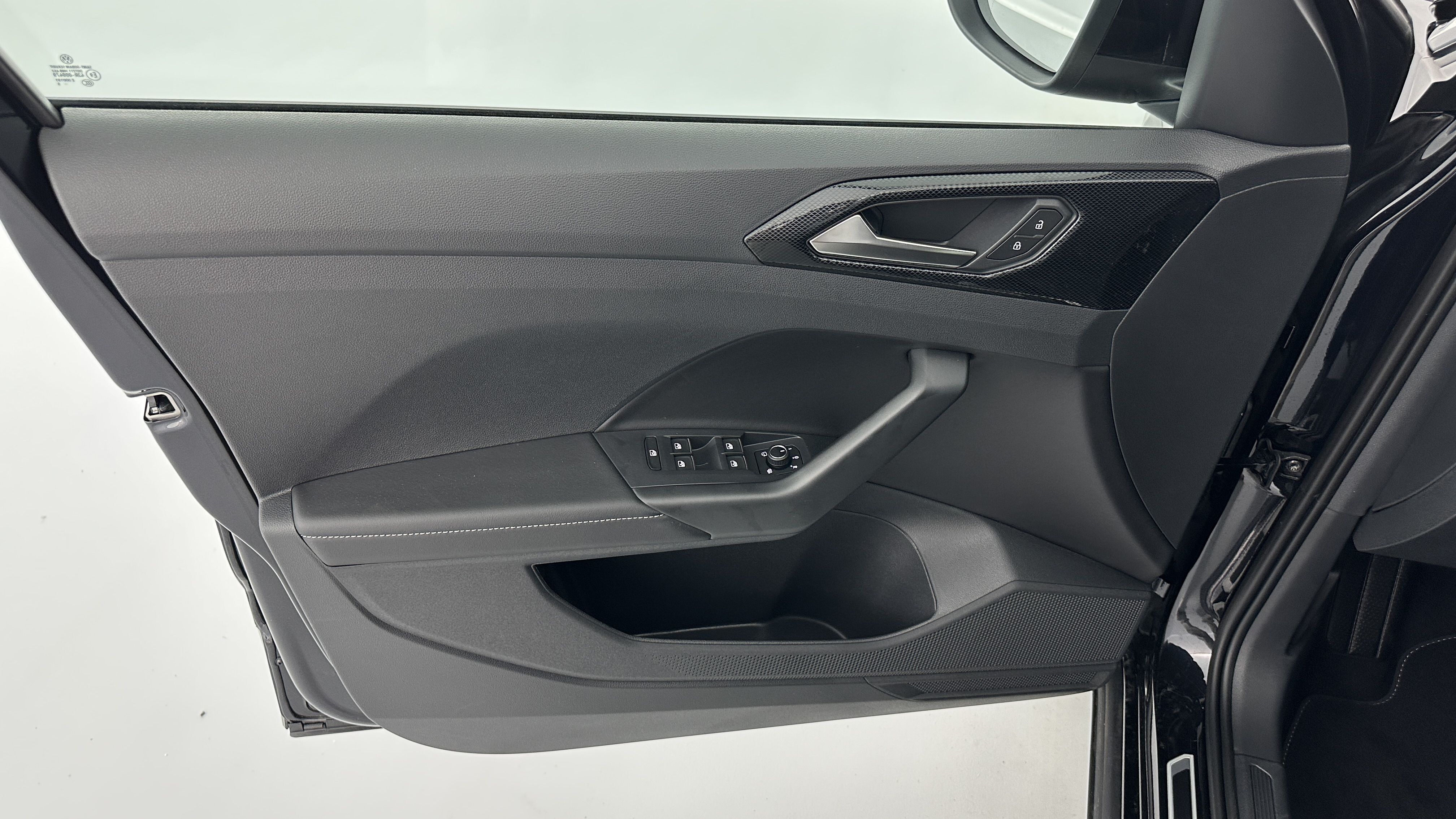 Volkswagen T-cross - Image 13