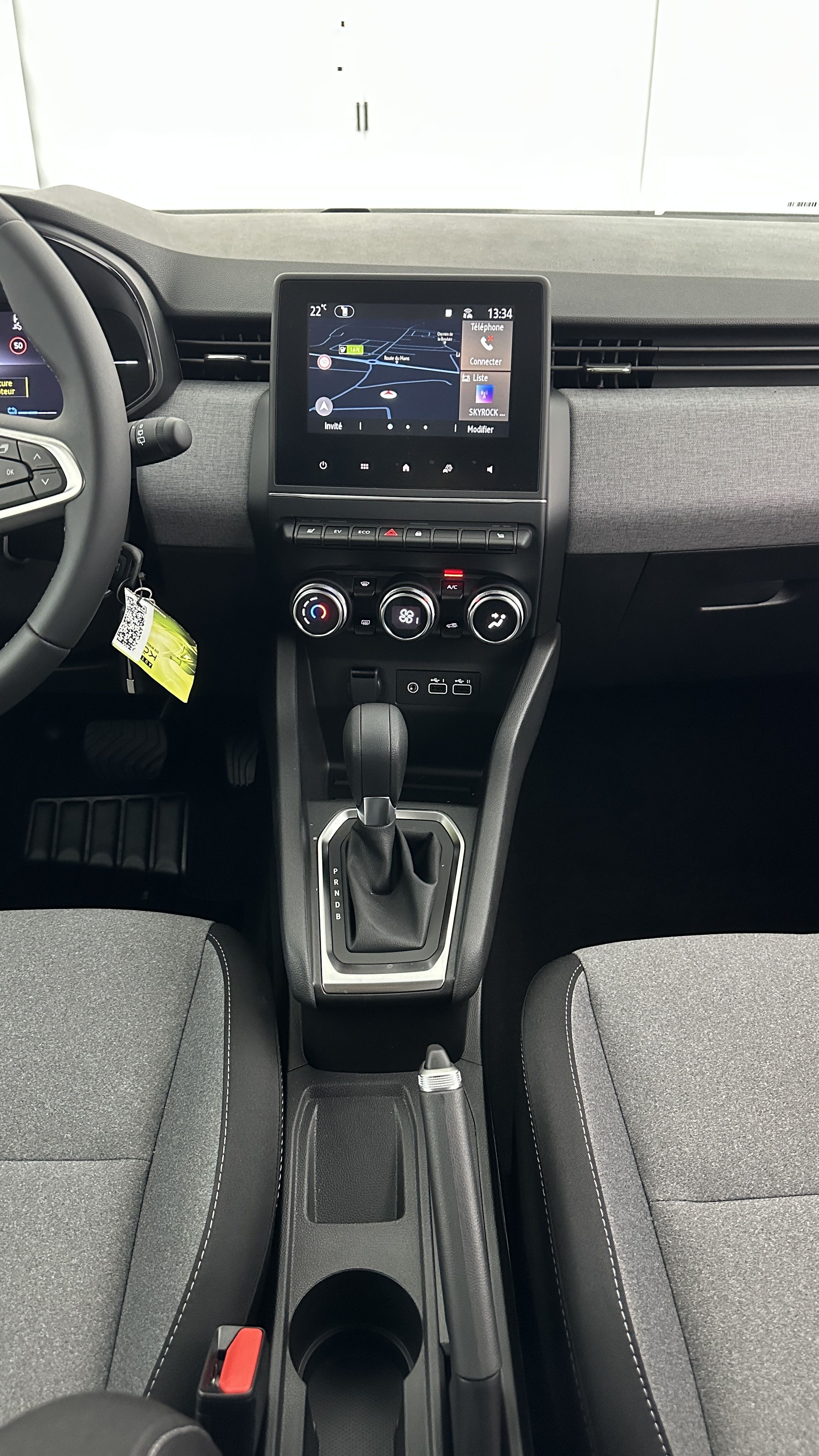 Renault Clio - Image 16