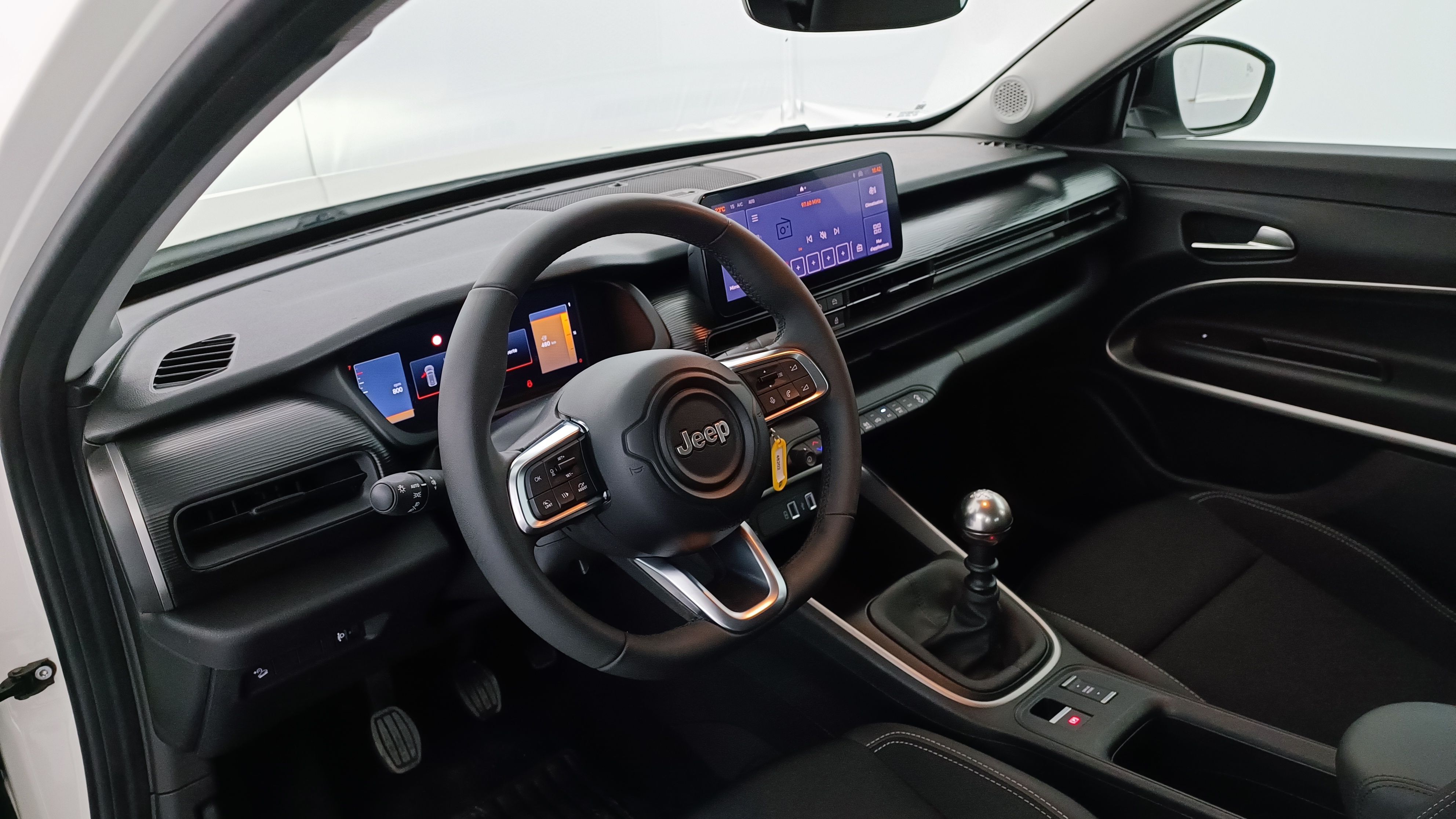 Jeep Avenger - Image 6